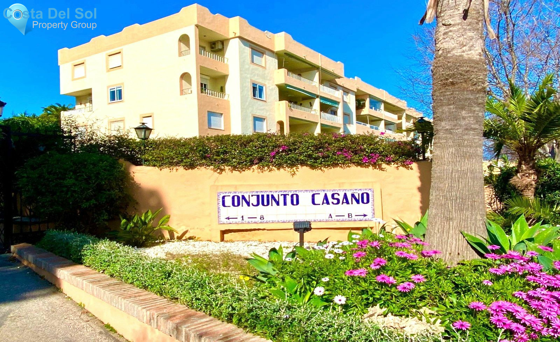 Middle Floor Apartment in Nueva Andalucía-1513963