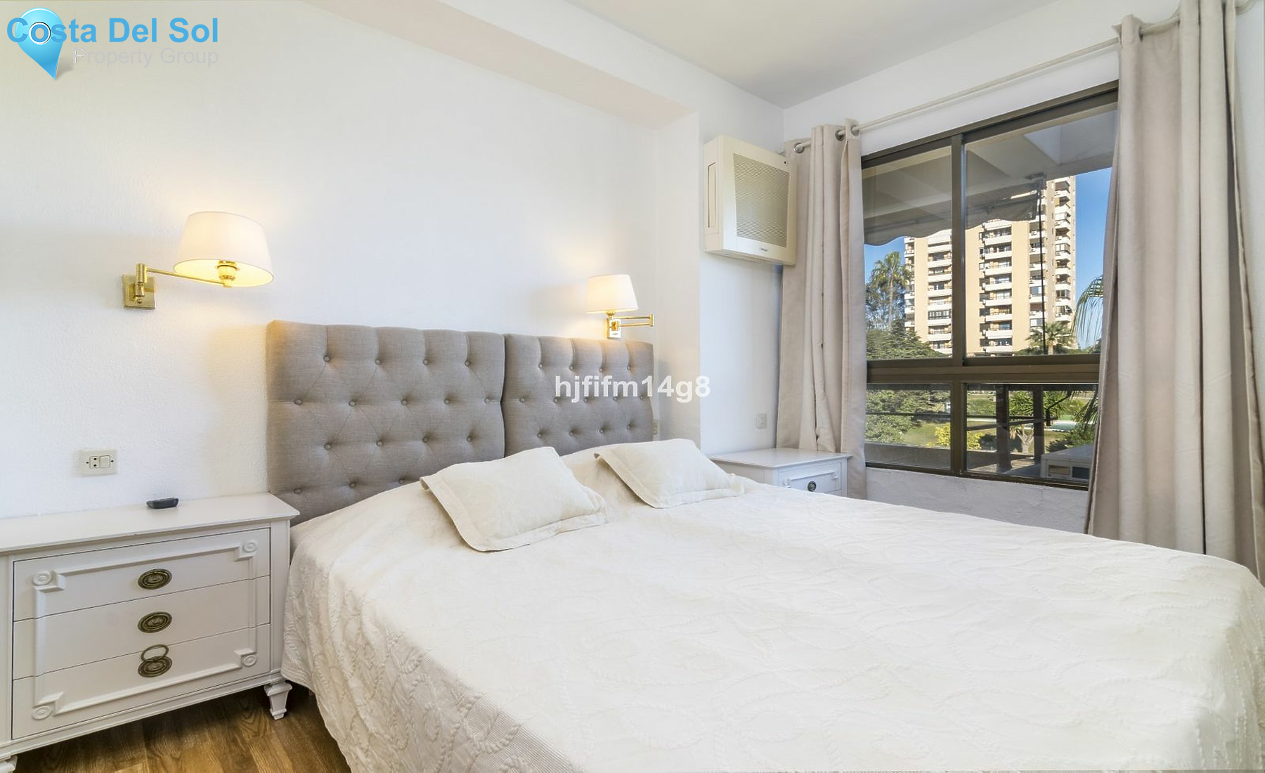 Middle Floor Apartment in Nueva Andalucía-1517244