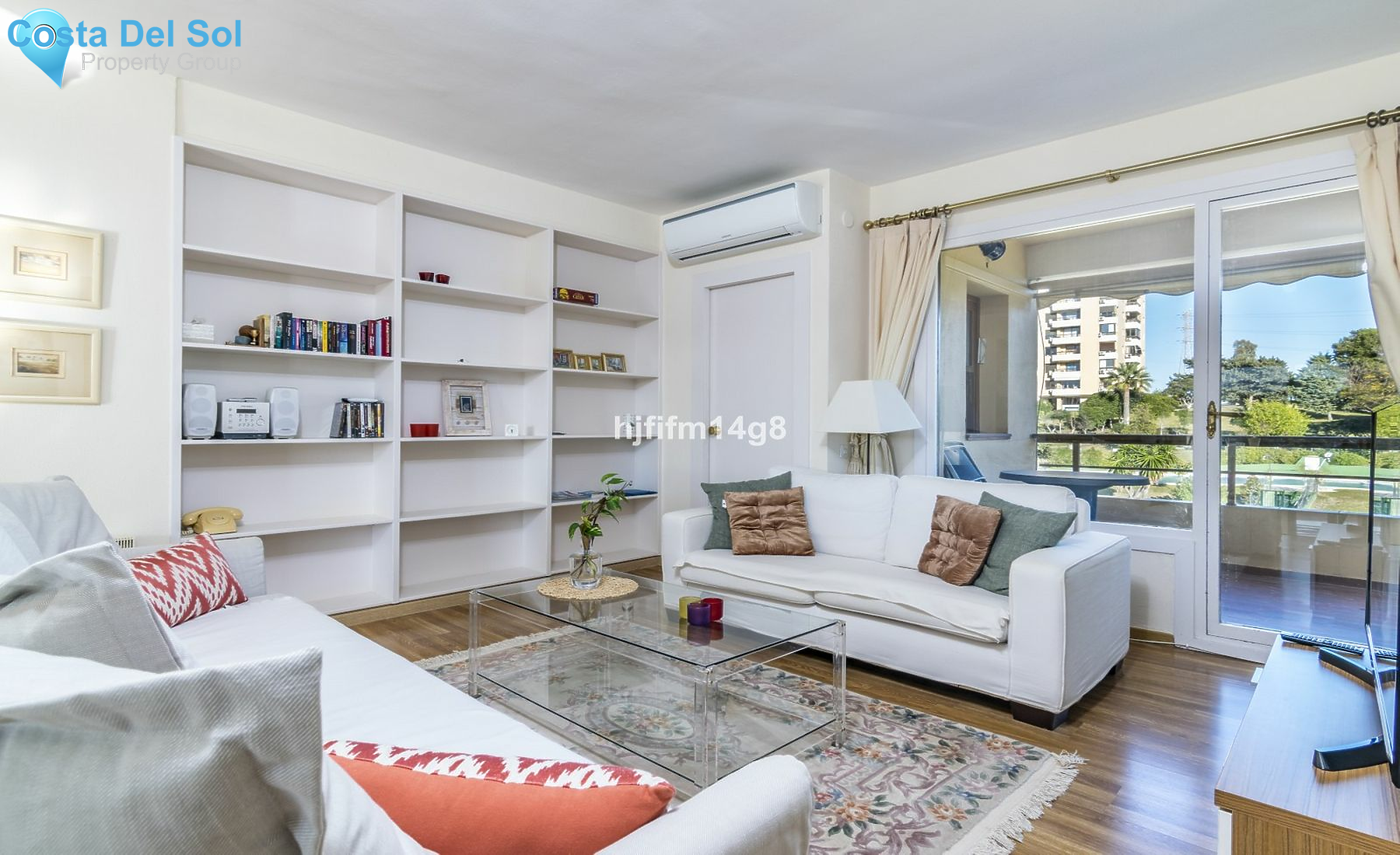 Middle Floor Apartment in Nueva Andalucía-1517246