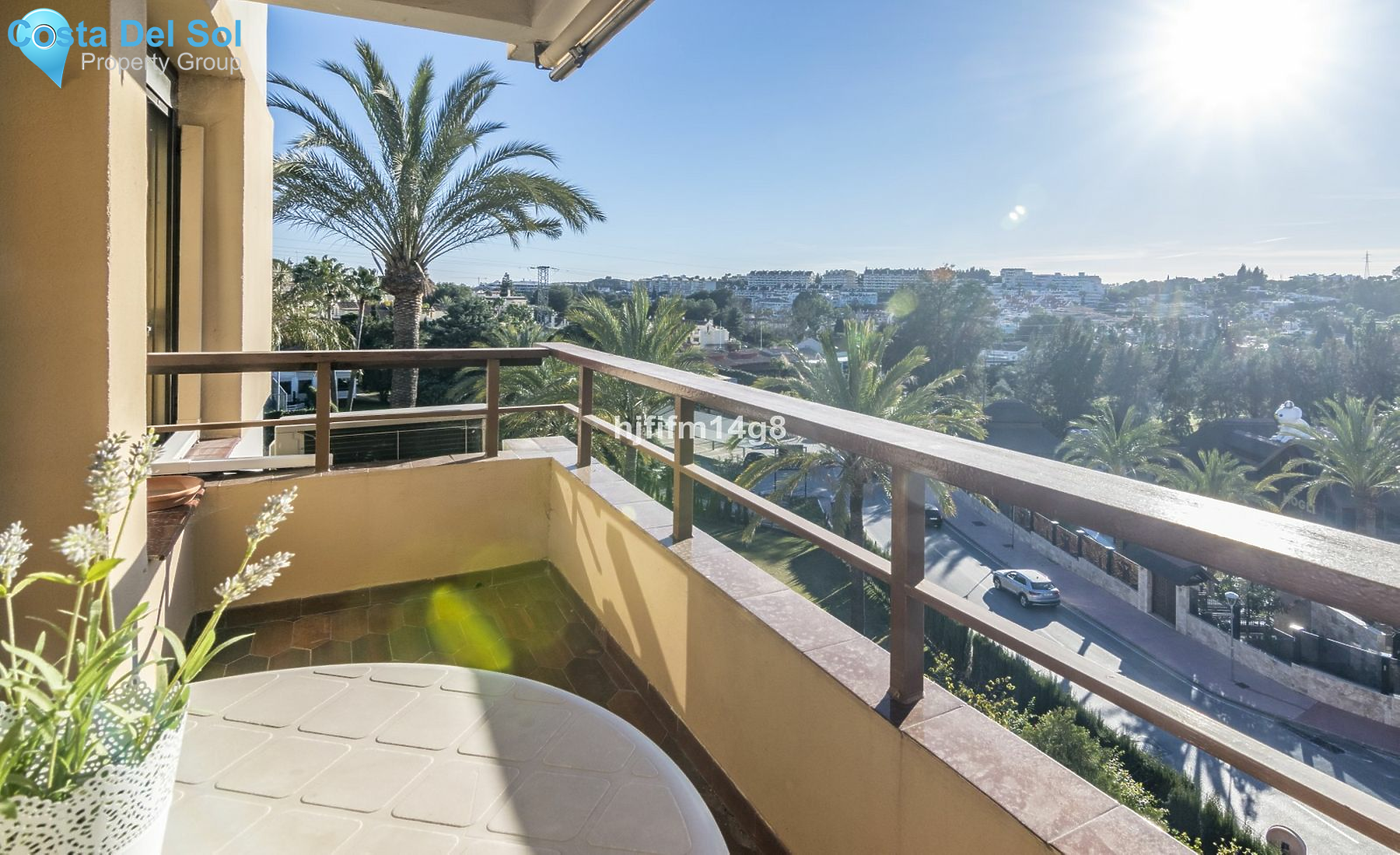 Middle Floor Apartment in Nueva Andalucía-1517247