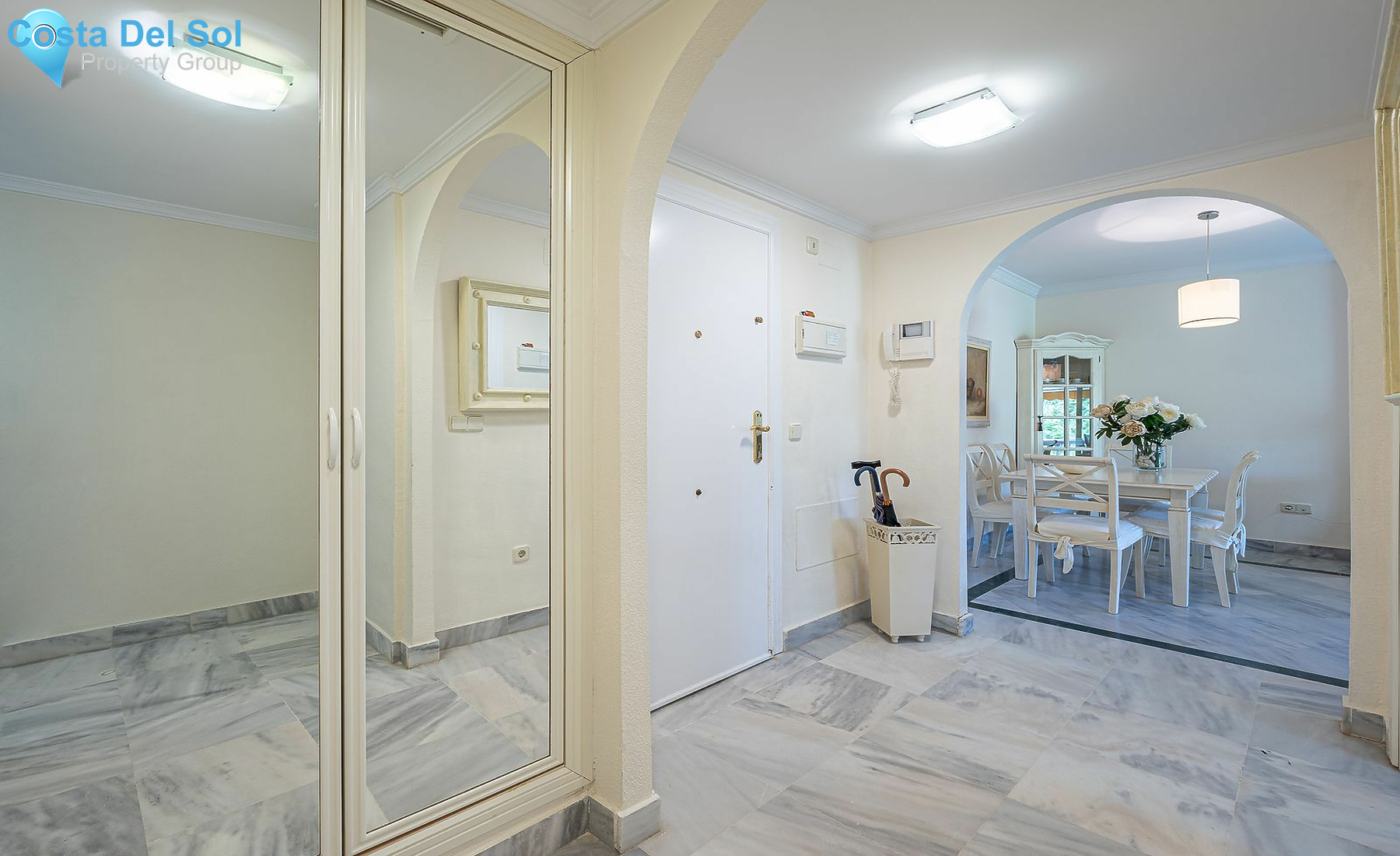 Middle Floor Apartment in Nueva Andalucía-1517437