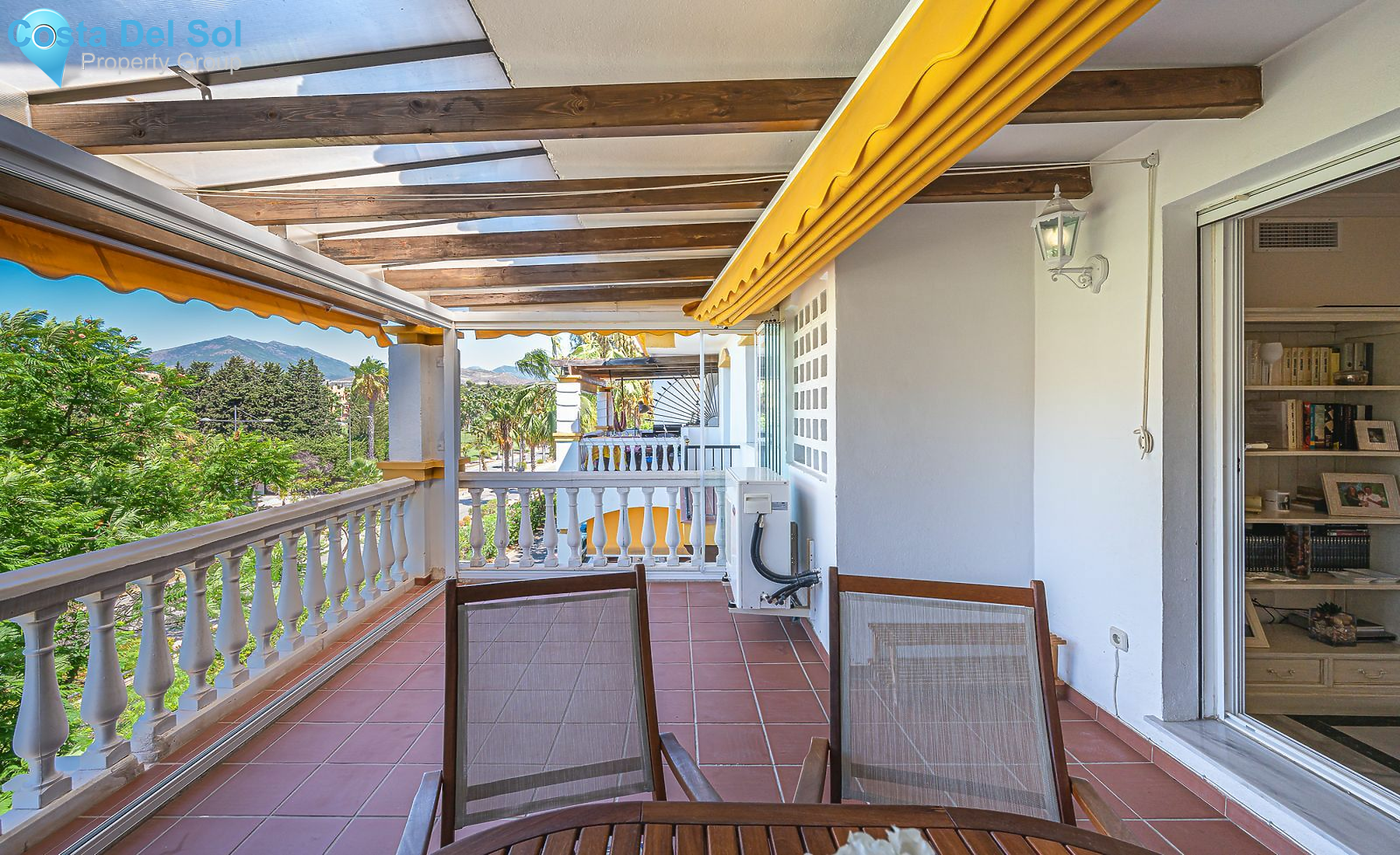 Middle Floor Apartment in Nueva Andalucía-1517424