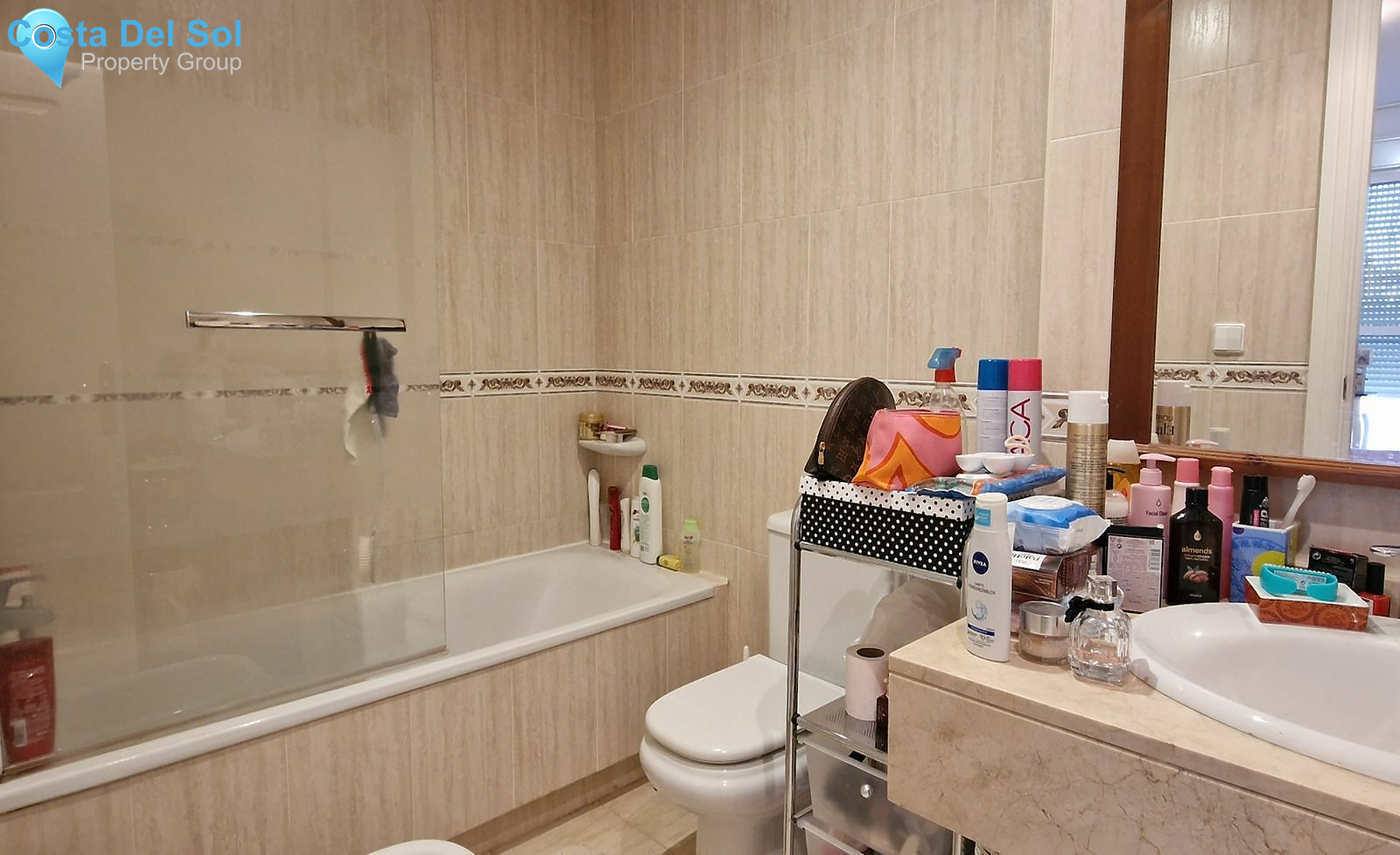 Middle Floor Apartment in Nueva Andalucía-1518933