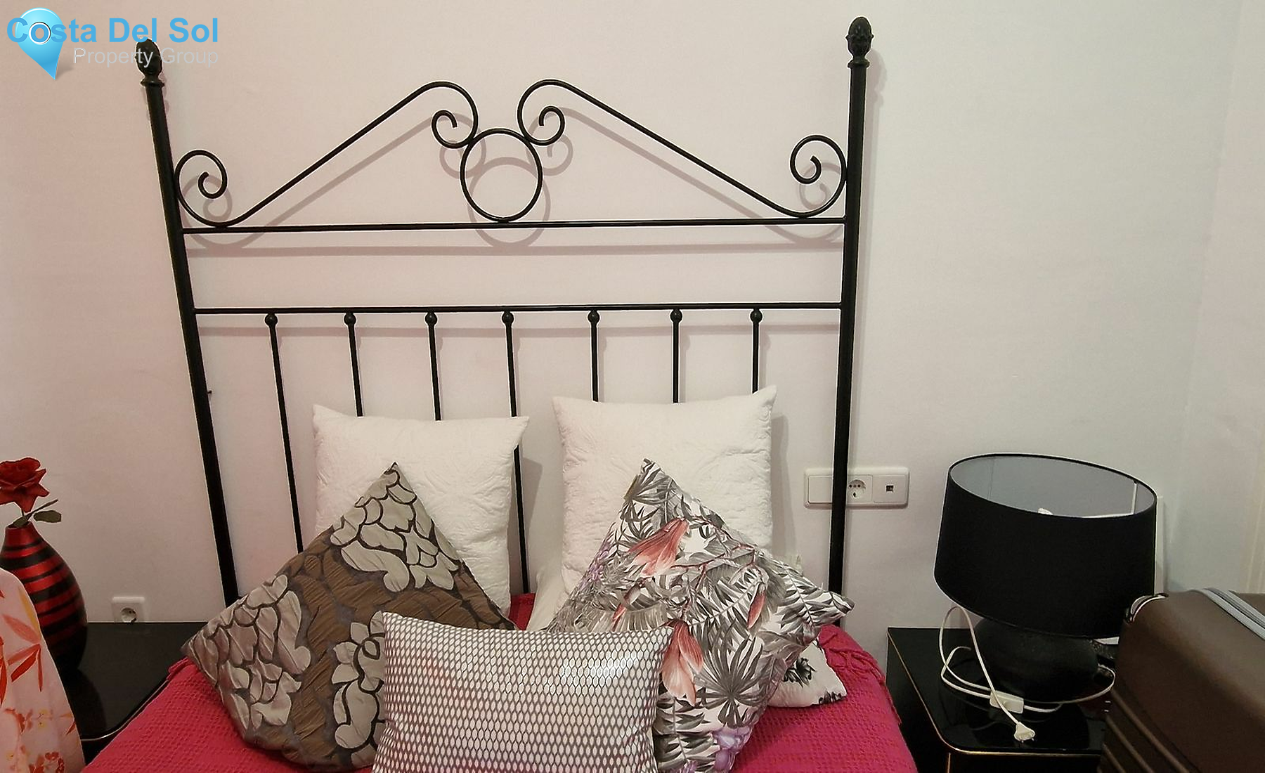 Middle Floor Apartment in Nueva Andalucía-1518935