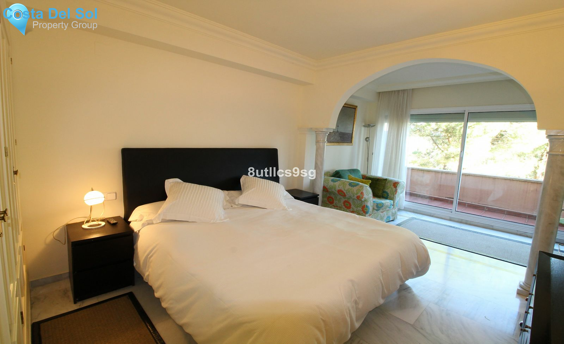 Middle Floor Apartment in Nueva Andalucía-1531397