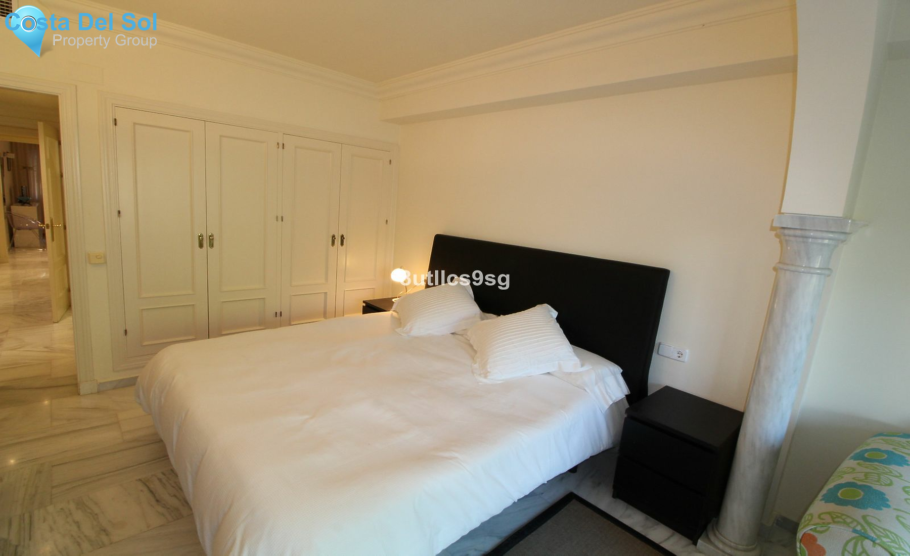 Middle Floor Apartment in Nueva Andalucía-1531401