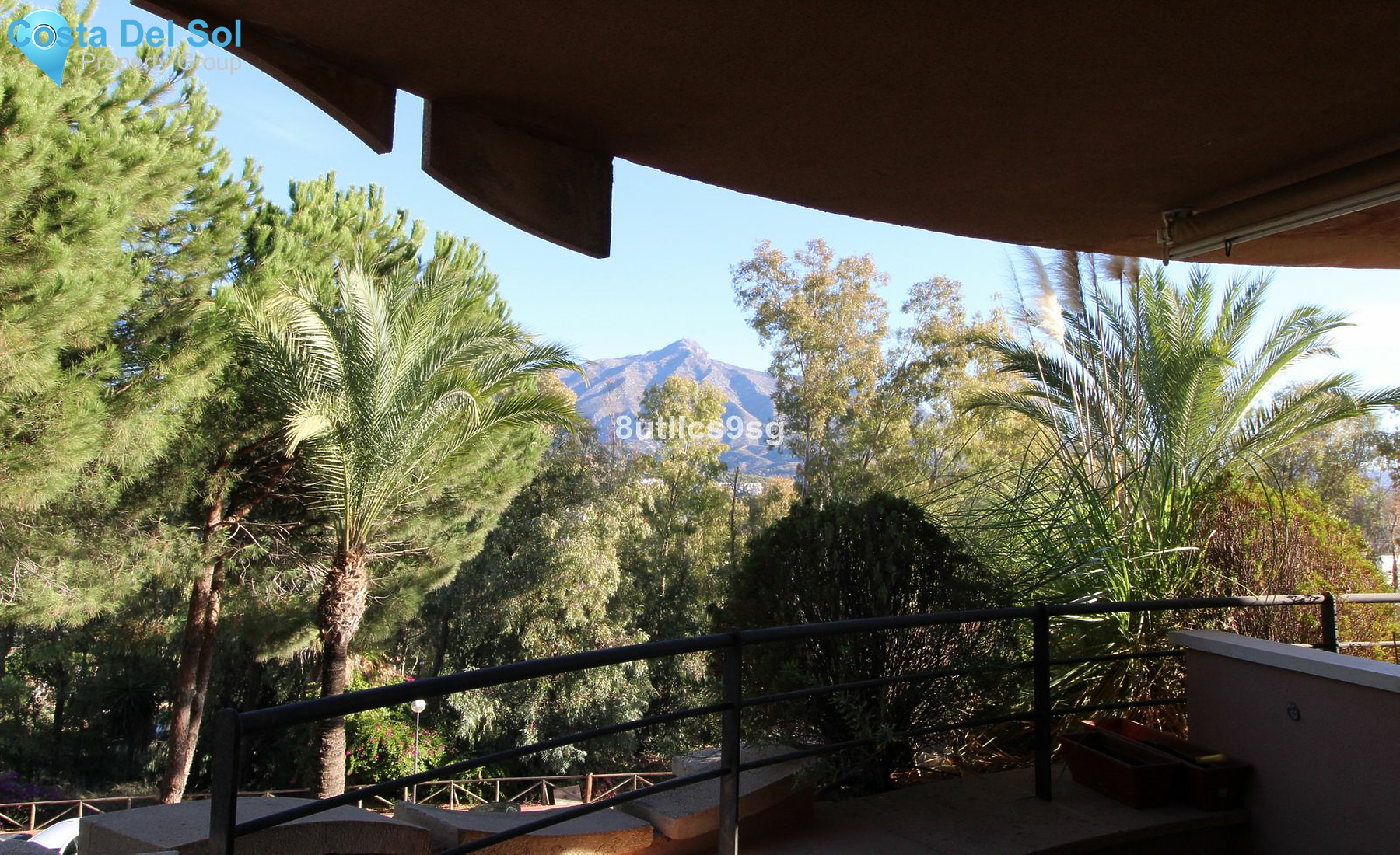 Middle Floor Apartment in Nueva Andalucía-1531386