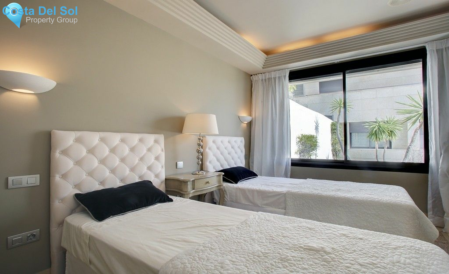 Middle Floor Apartment in Nueva Andalucía-1533941