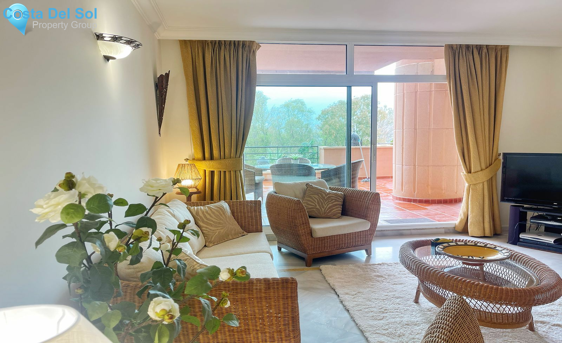 Middle Floor Apartment in Nueva Andalucía-1535367