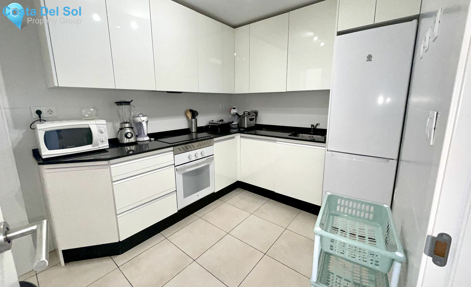 Middle Floor Apartment in Nueva Andalucía-1551423