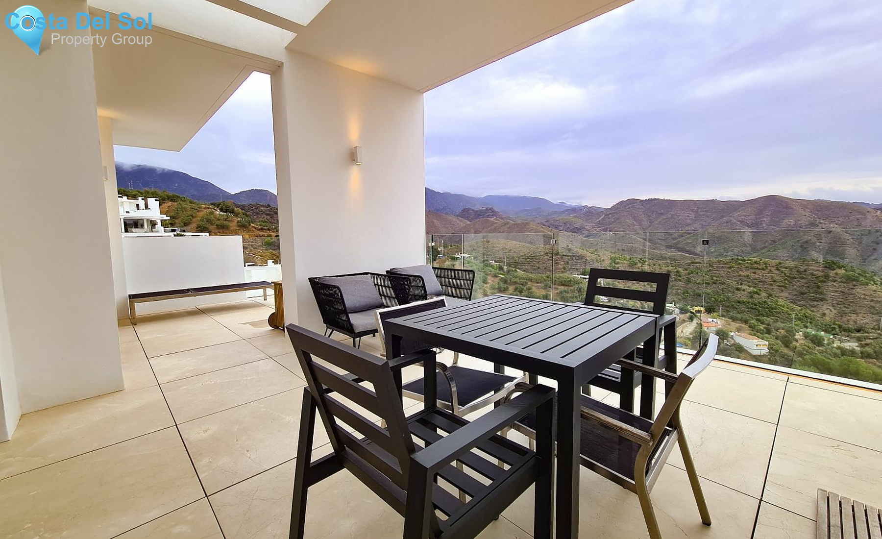 Middle Floor Apartment in Ojén