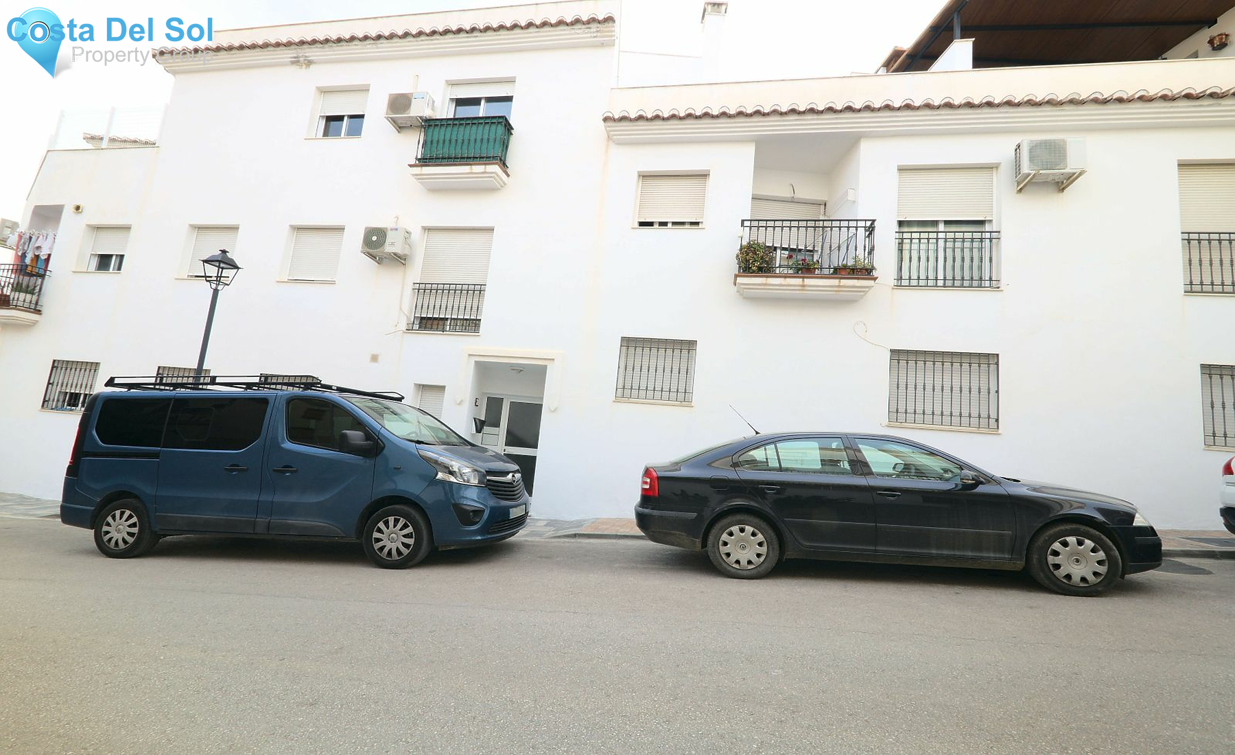 Middle Floor Apartment in Periana-1431942