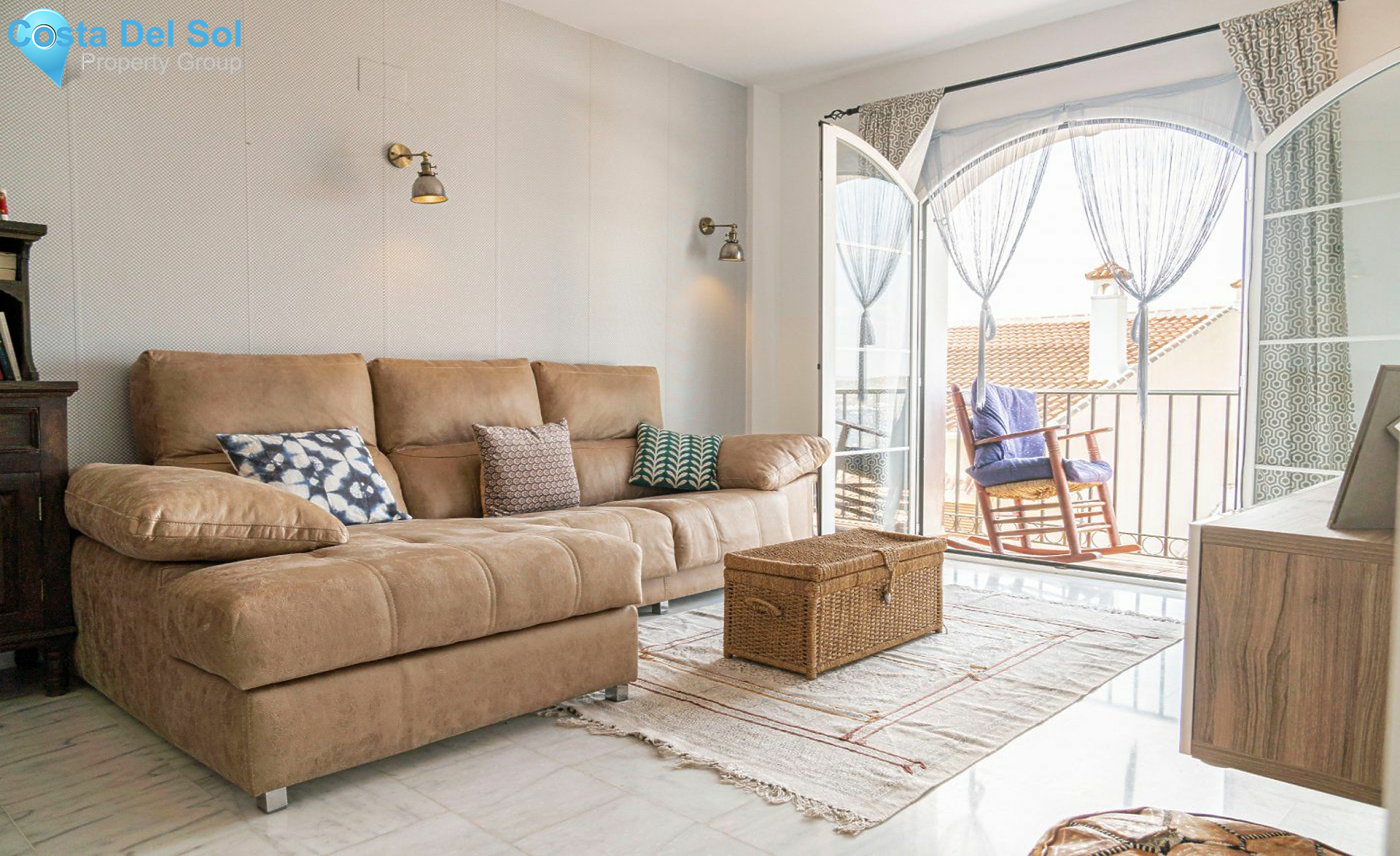 Middle Floor Apartment in Periana