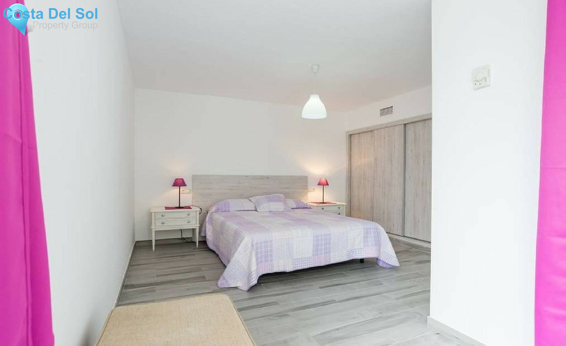 Middle Floor Apartment in Playamar-1270023