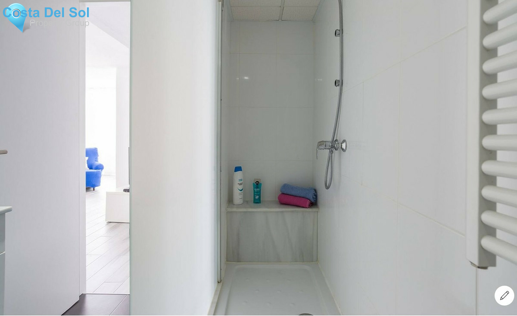 Middle Floor Apartment in Playamar-1270024