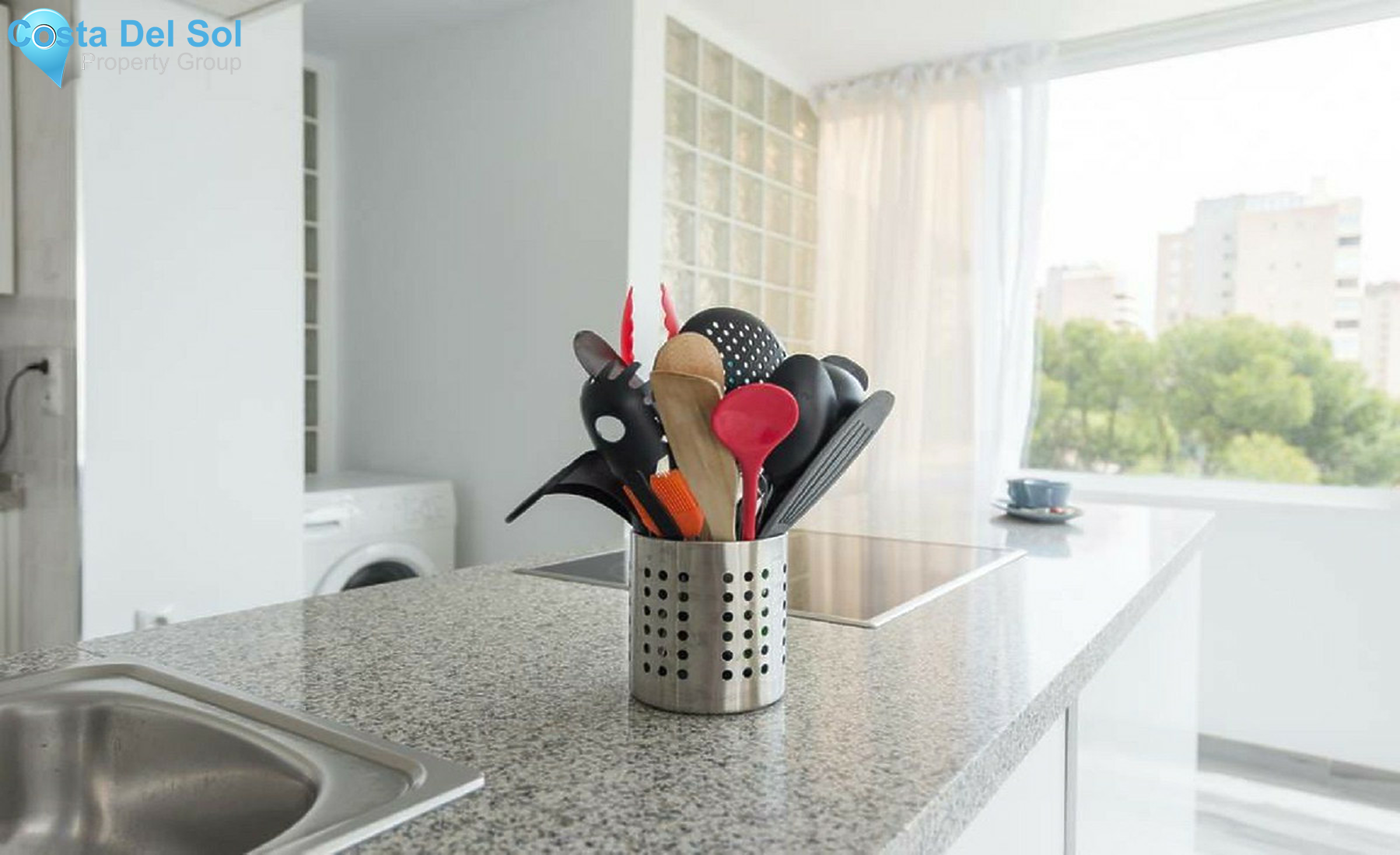 Middle Floor Apartment in Playamar-1270016