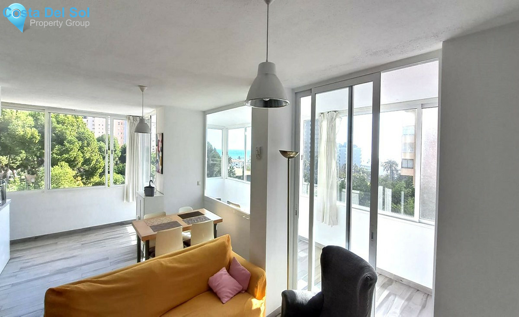 Middle Floor Apartment in Playamar-1270019