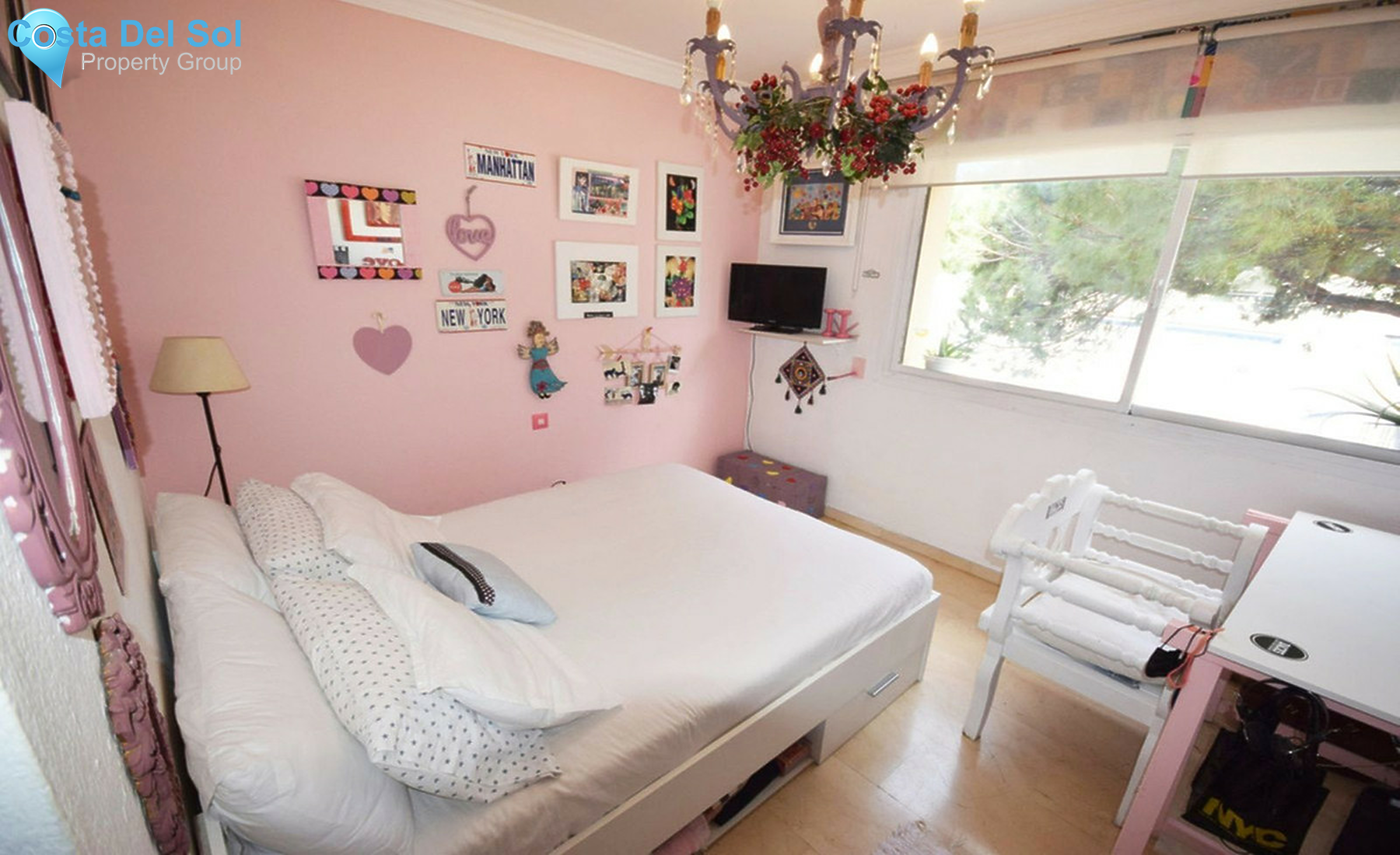 Middle Floor Apartment in Puerto Banús-1236644