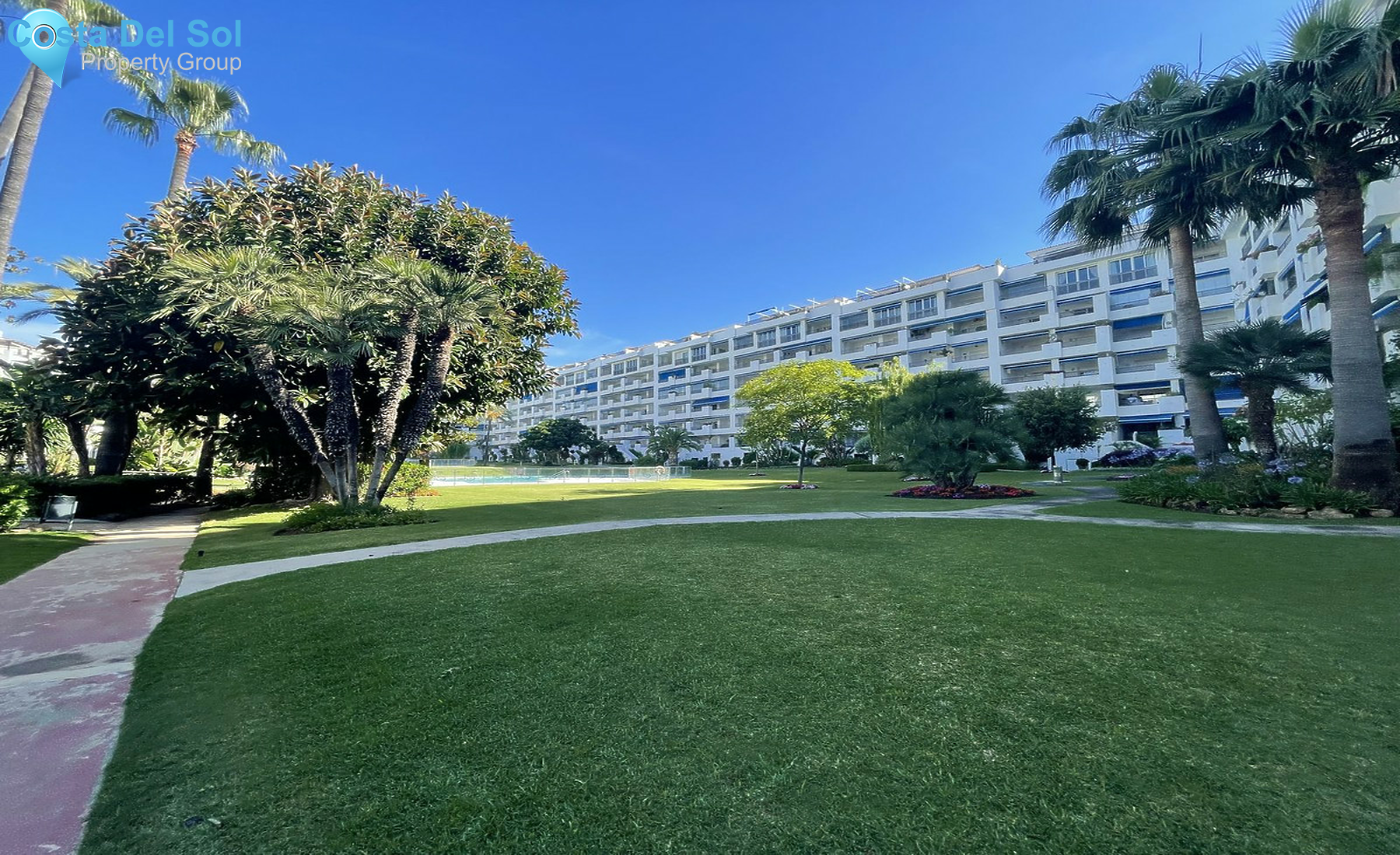 Middle Floor Apartment in Puerto Banús-1261230