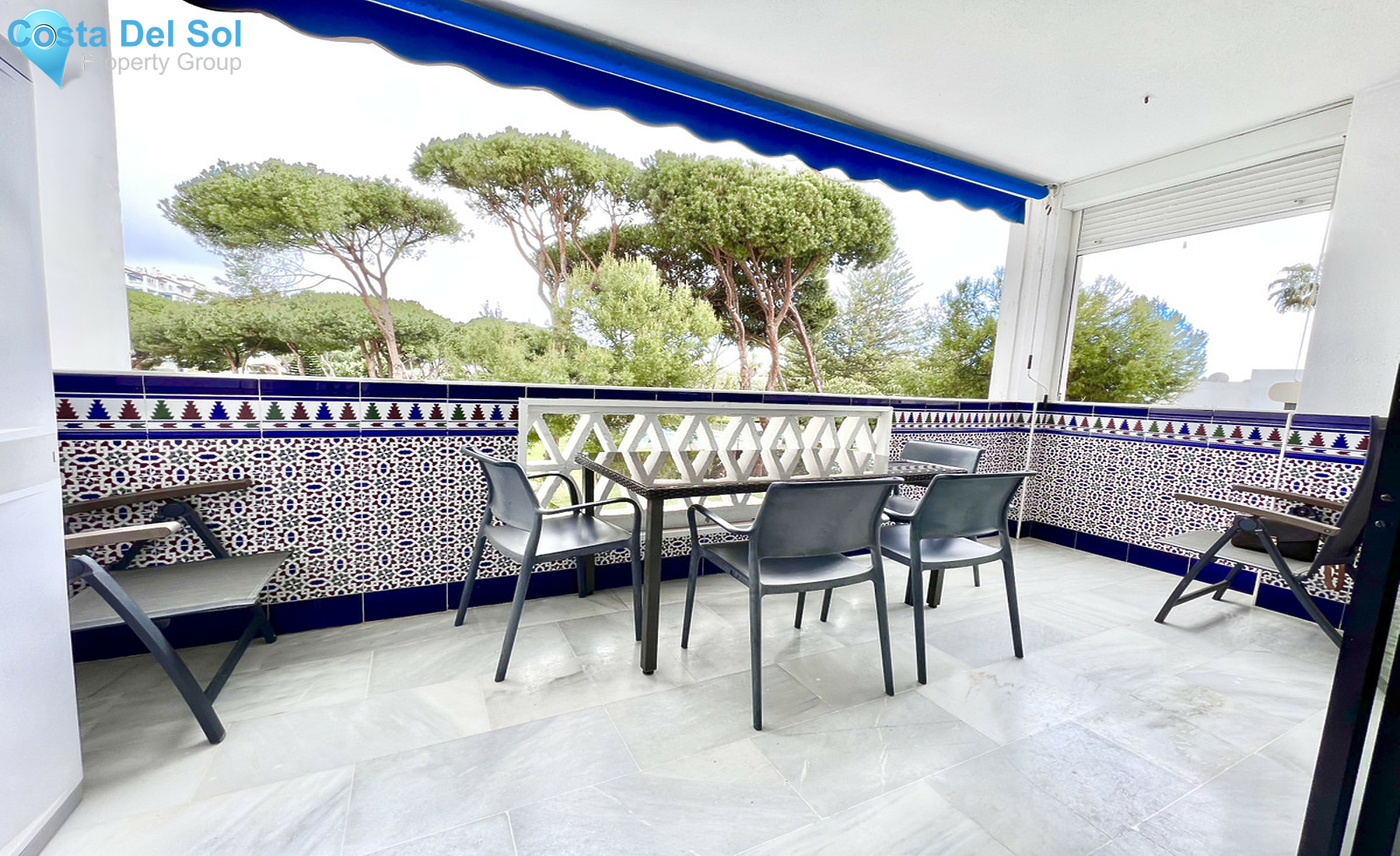 Middle Floor Apartment in Puerto Banús-1288864