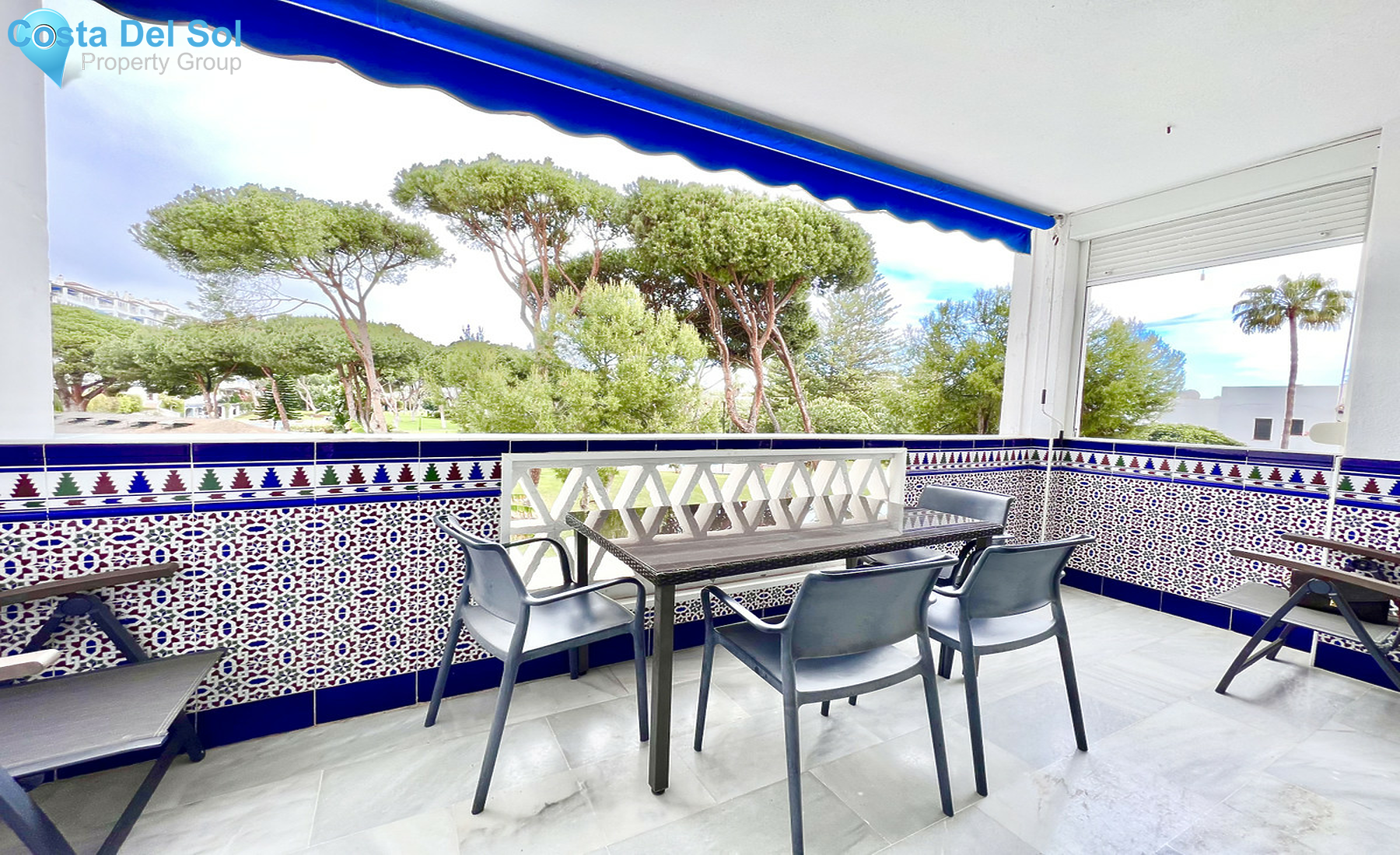 Middle Floor Apartment in Puerto Banús-1288865
