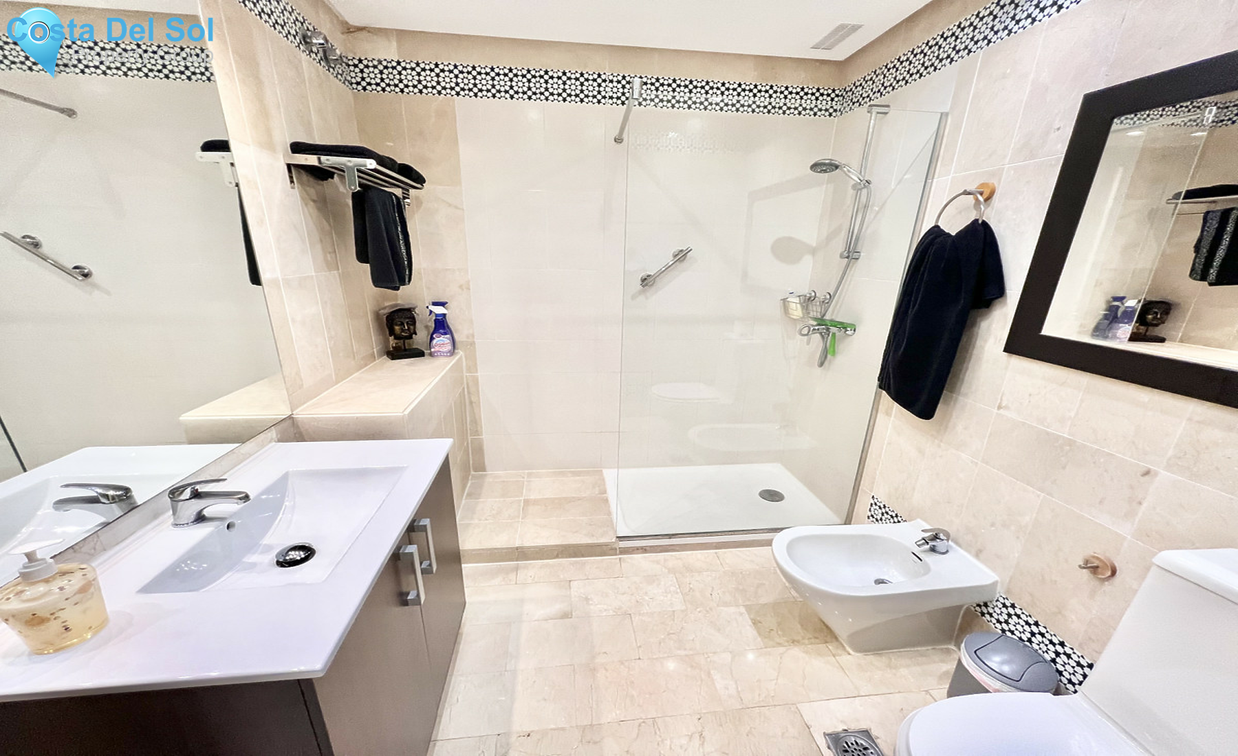 Middle Floor Apartment in Puerto Banús-1288930