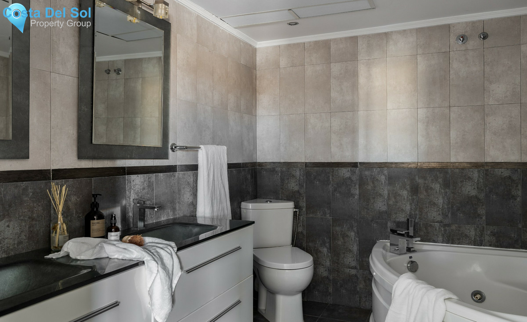 Middle Floor Apartment in Puerto Banús-1294403