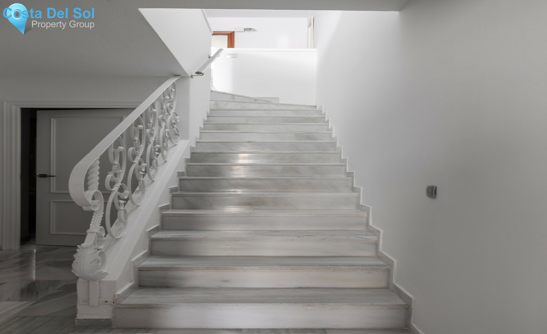 Middle Floor Apartment in Puerto Banús-1294406