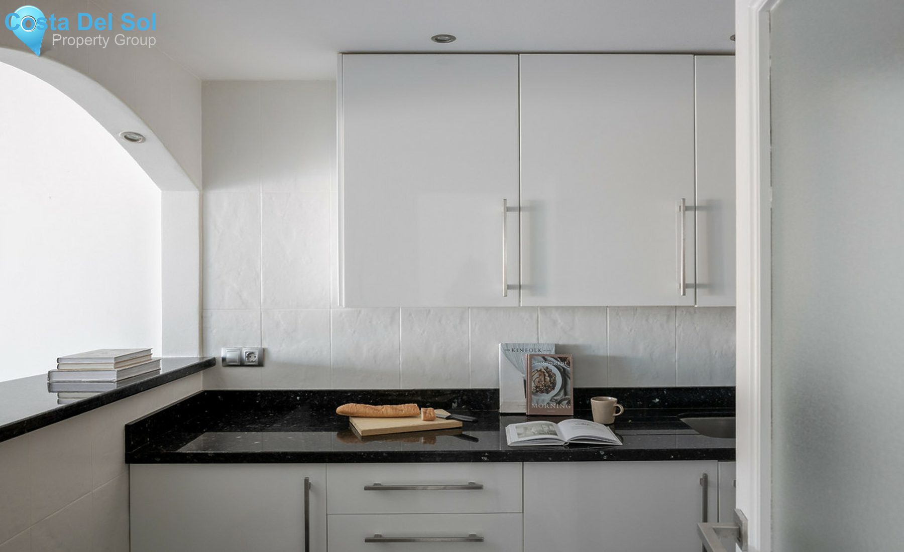 Middle Floor Apartment in Puerto Banús-1294397