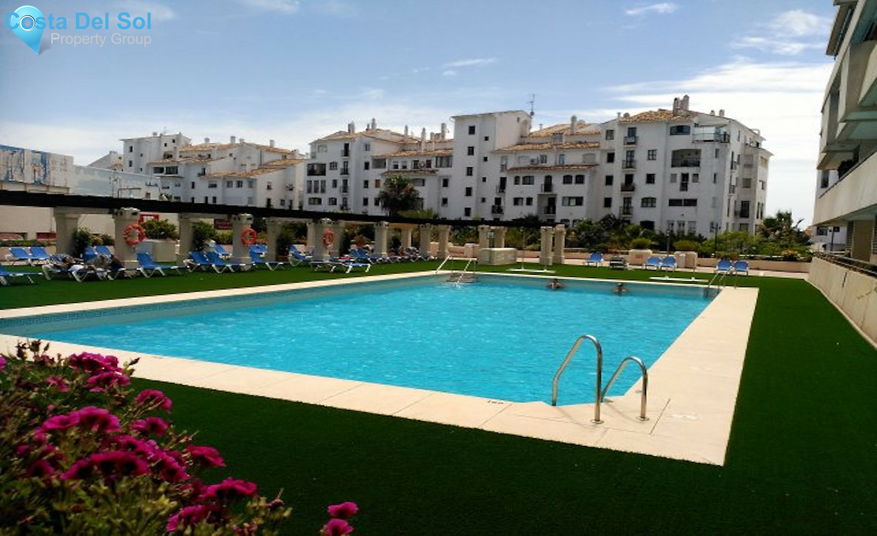 Middle Floor Apartment in Puerto Banús-1309438