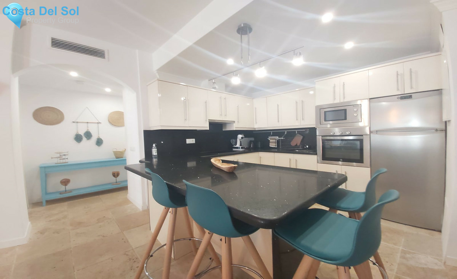 Middle Floor Apartment in Puerto Banús-1309485
