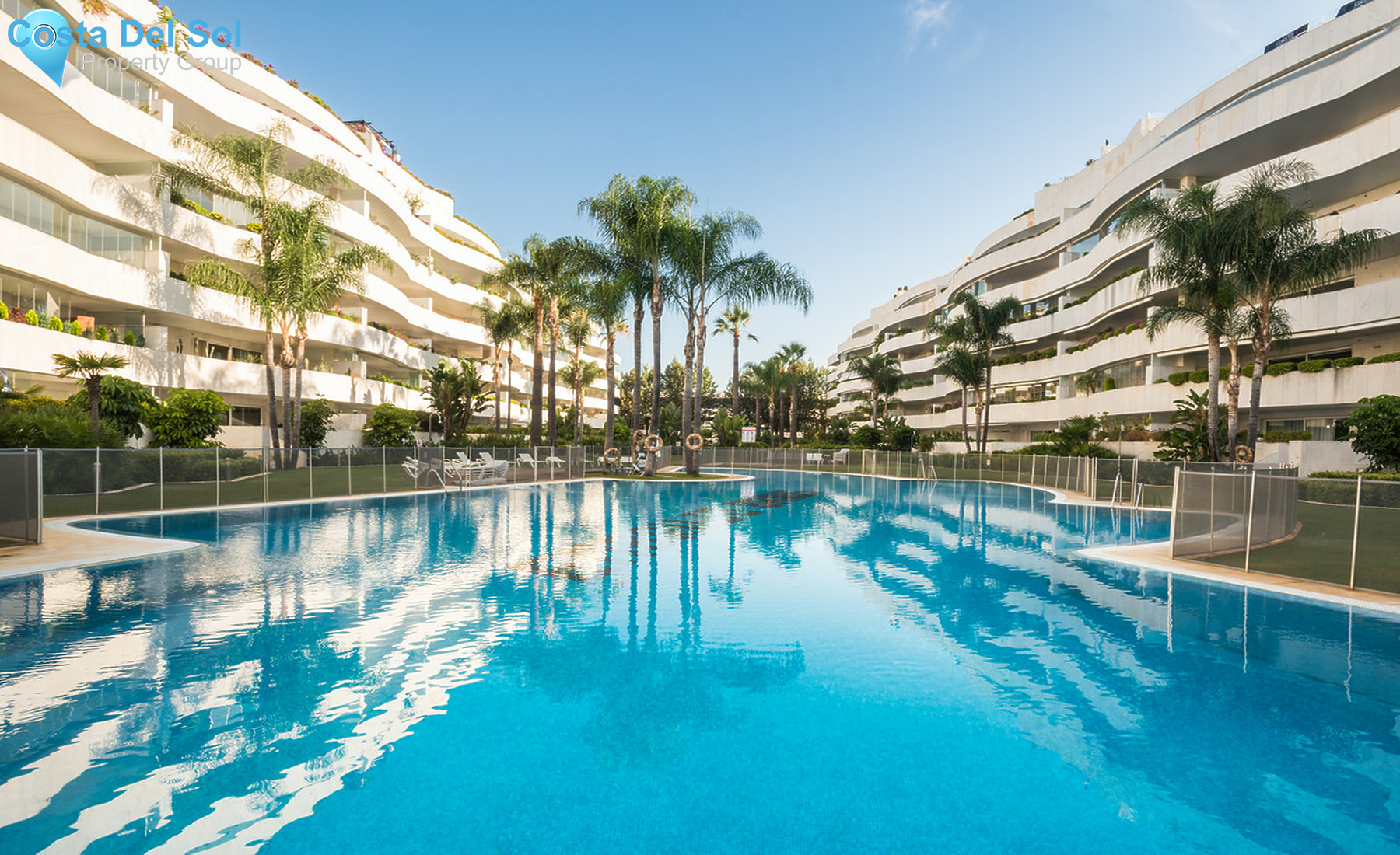 Middle Floor Apartment in Puerto Banús-1315104