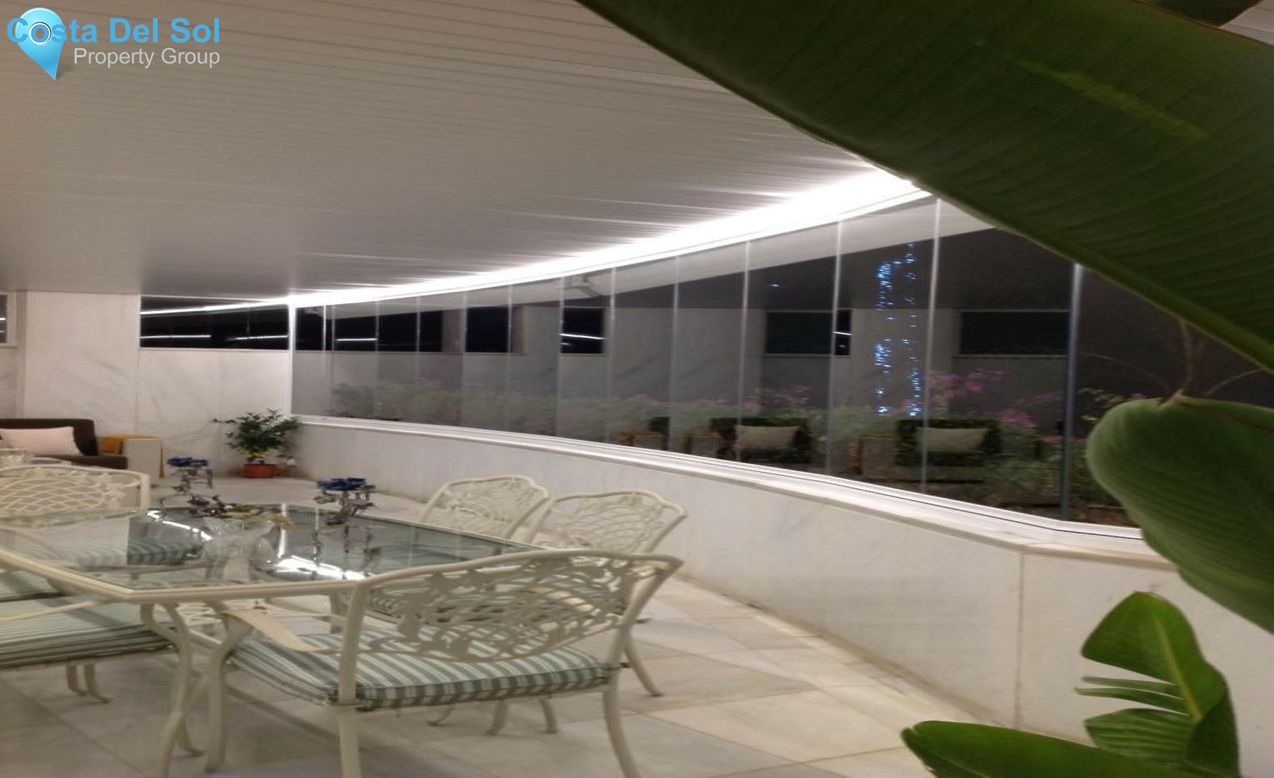 Middle Floor Apartment in Puerto Banús-1315122