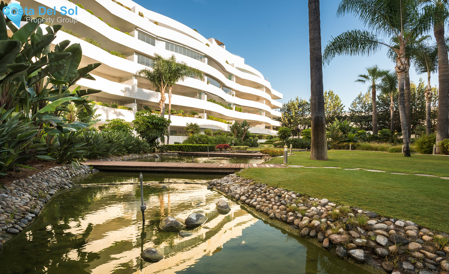 Middle Floor Apartment in Puerto Banús-1315109