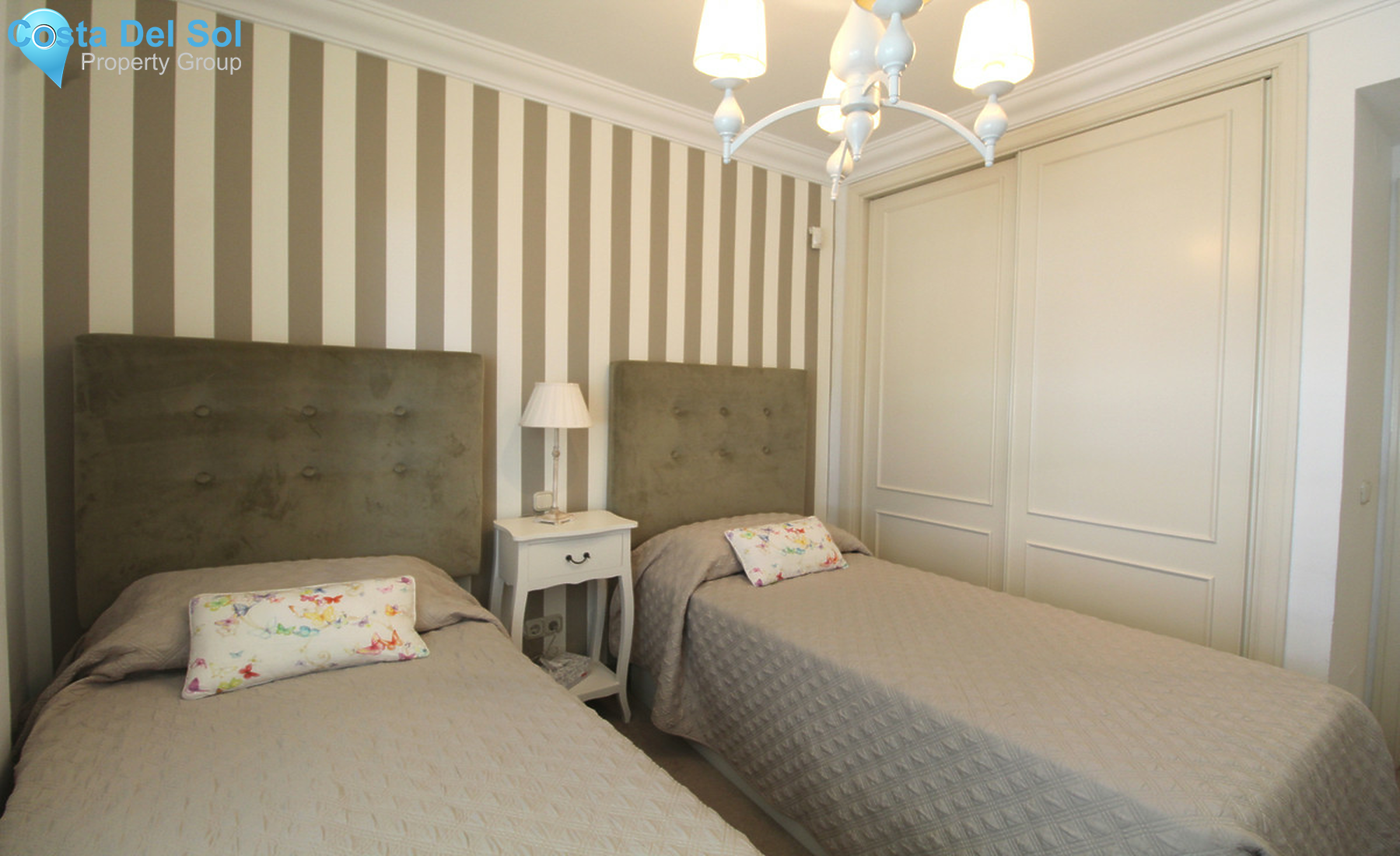 Middle Floor Apartment in Puerto Banús-1327022