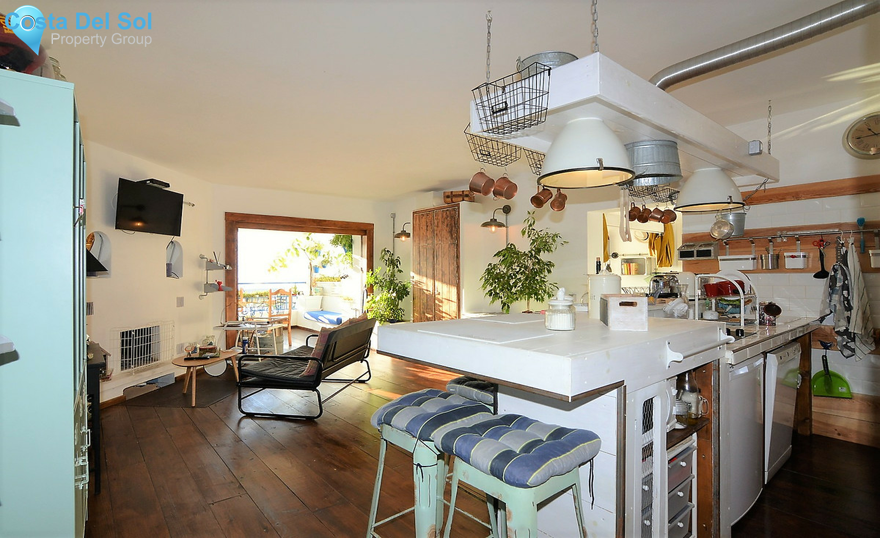 Middle Floor Apartment in Puerto Banús-1334805