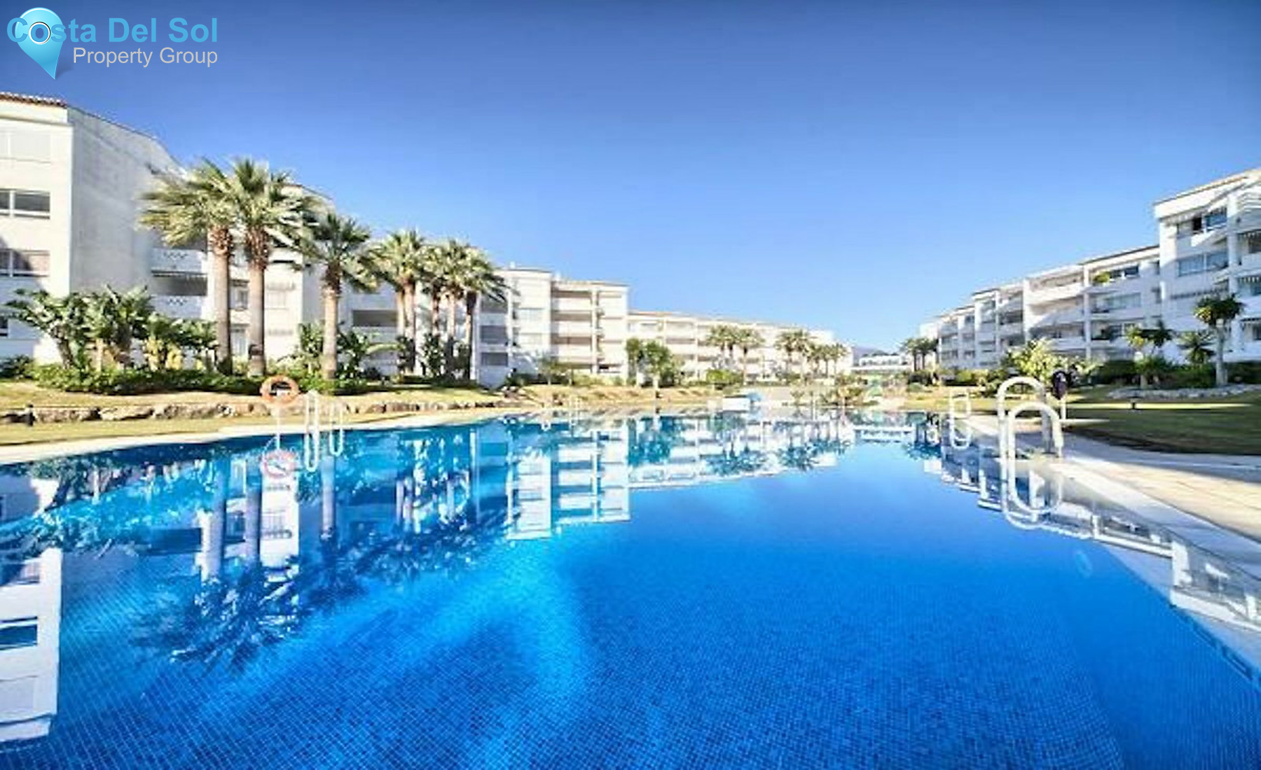 Middle Floor Apartment in Puerto Banús-1335918