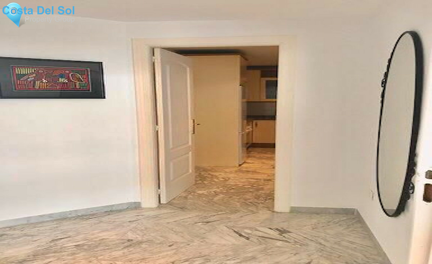 Middle Floor Apartment in Puerto Banús-1335932