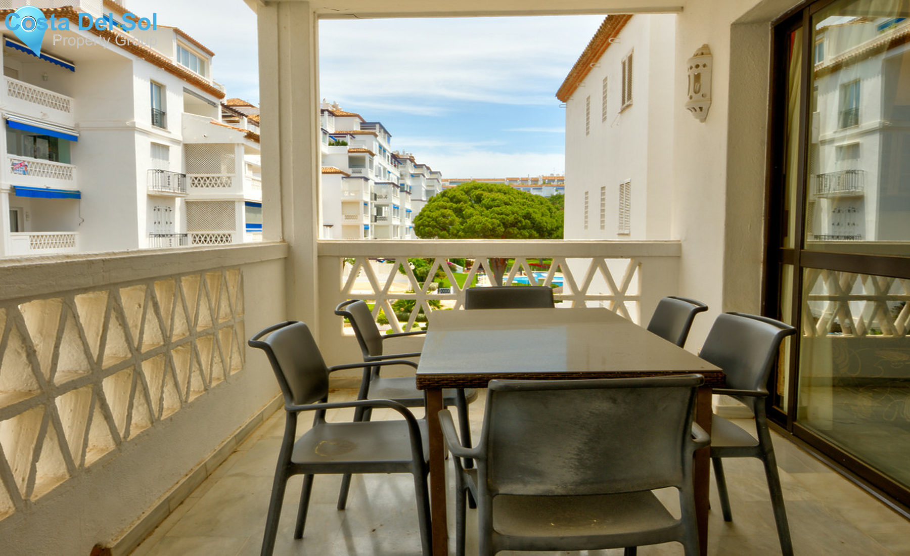 Middle Floor Apartment in Puerto Banús-1345326