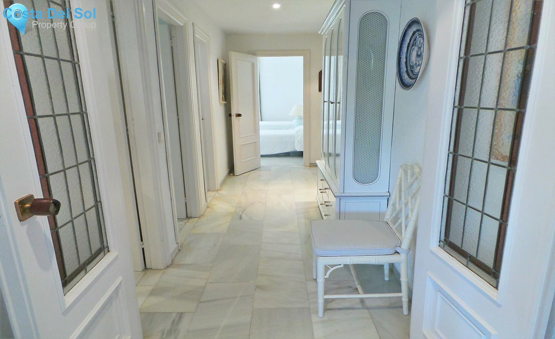 Middle Floor Apartment in Puerto Banús-1348705