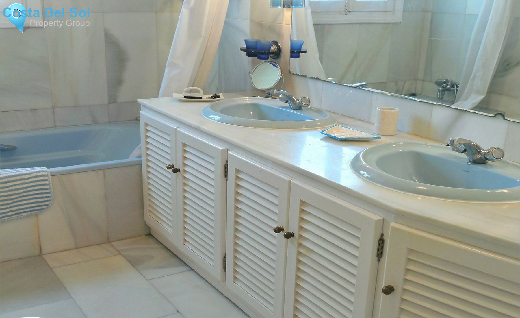Middle Floor Apartment in Puerto Banús-1348693