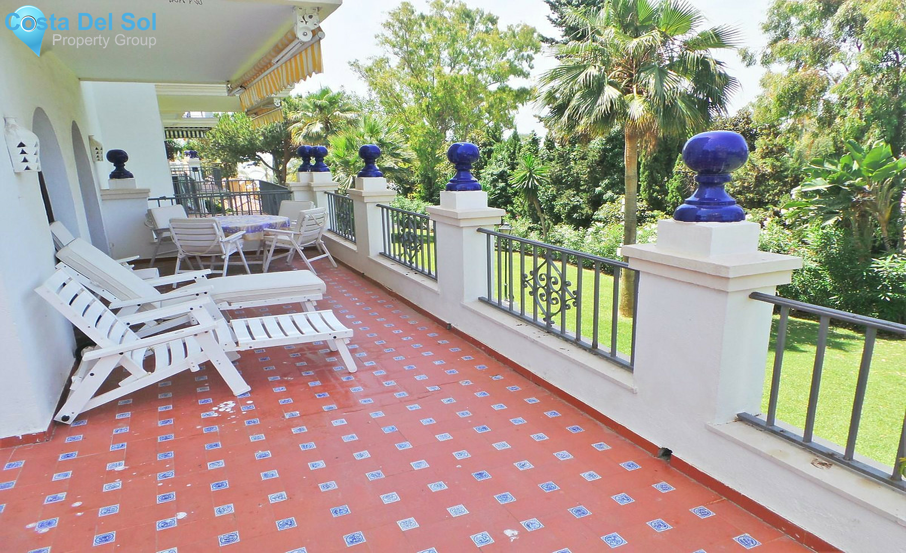 Middle Floor Apartment in Puerto Banús-1348696