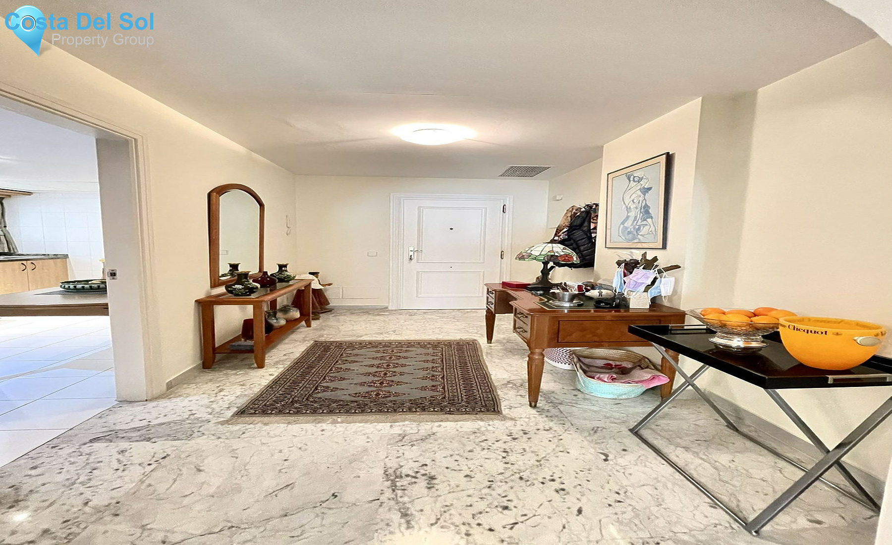 Middle Floor Apartment in Puerto Banús-1370291