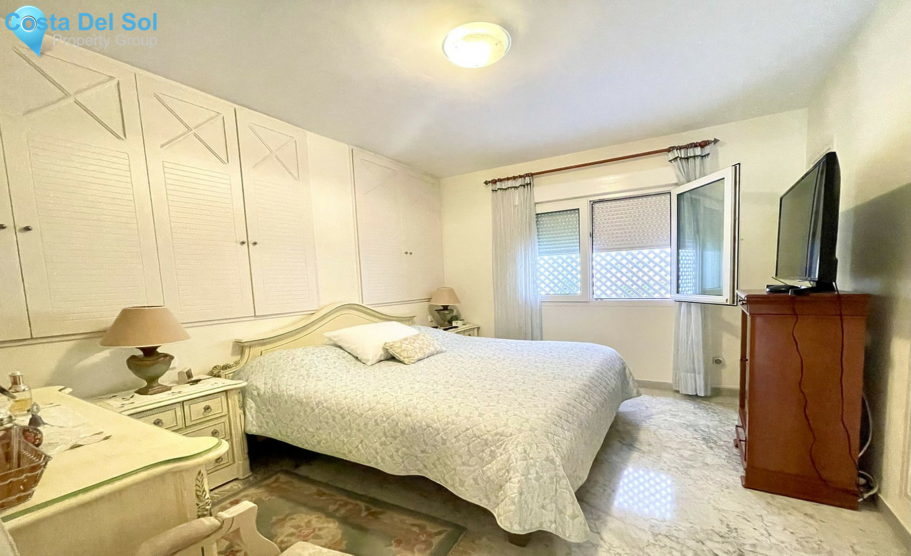 Middle Floor Apartment in Puerto Banús-1370293