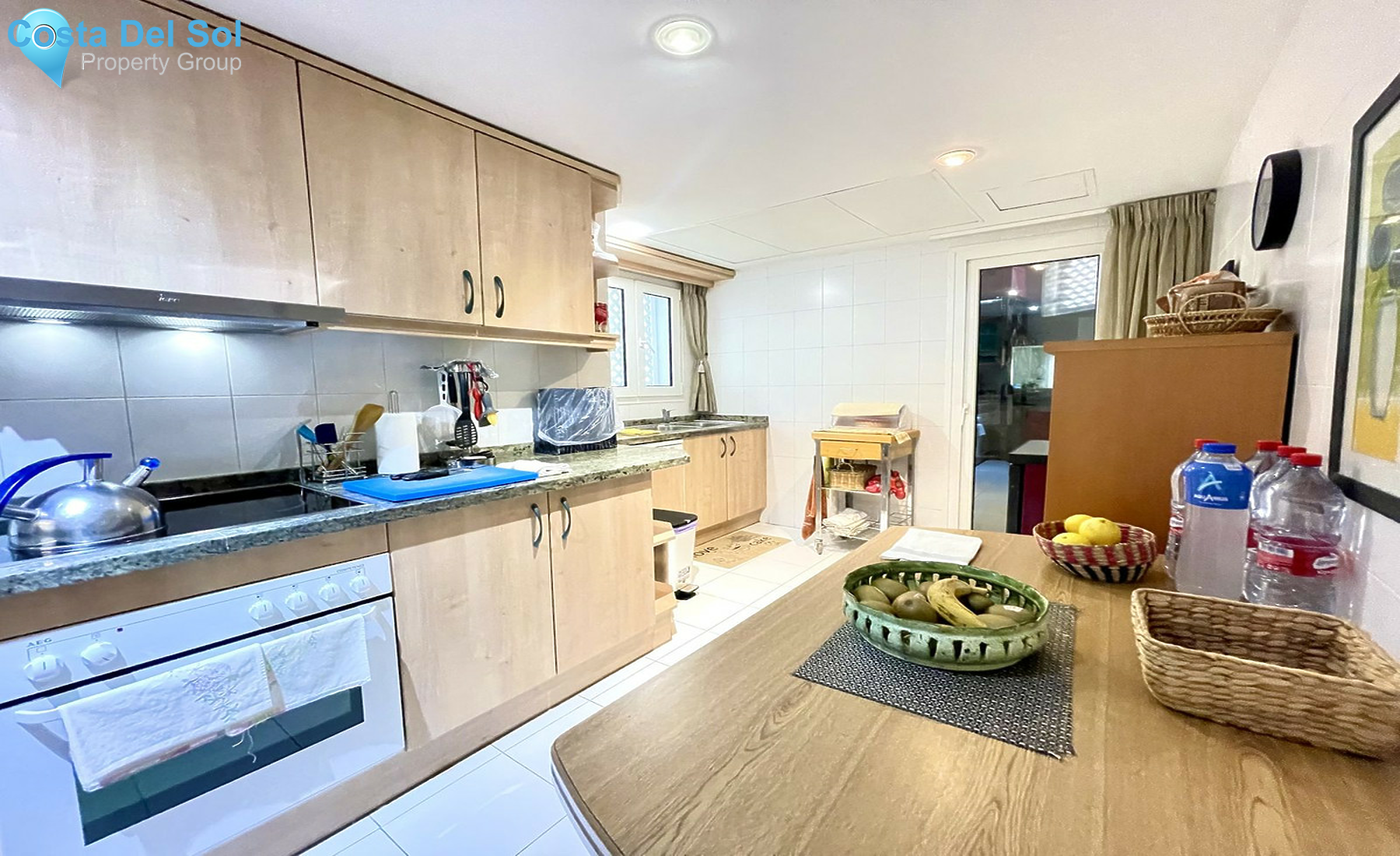 Middle Floor Apartment in Puerto Banús-1370298