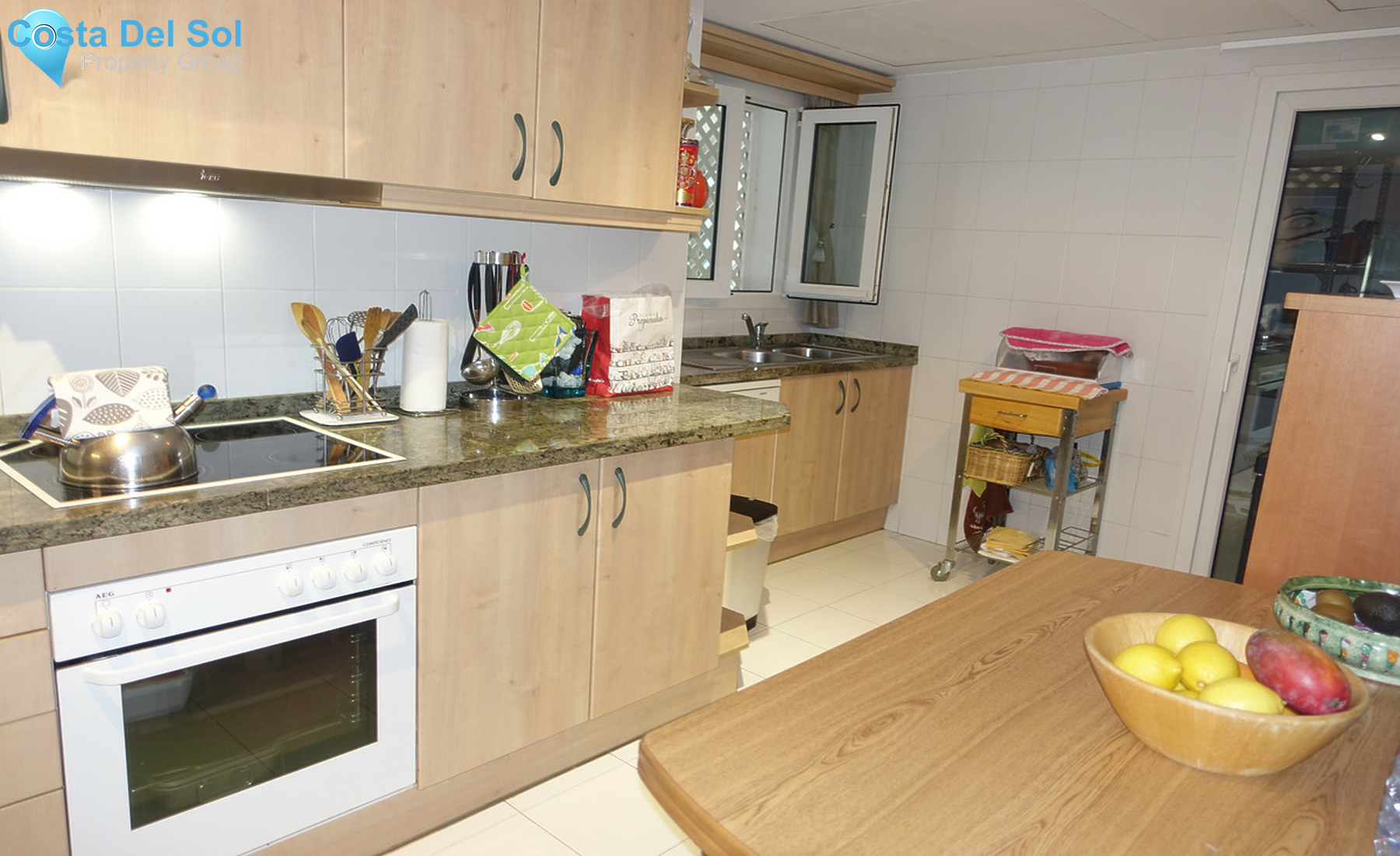 Middle Floor Apartment in Puerto Banús-1372935