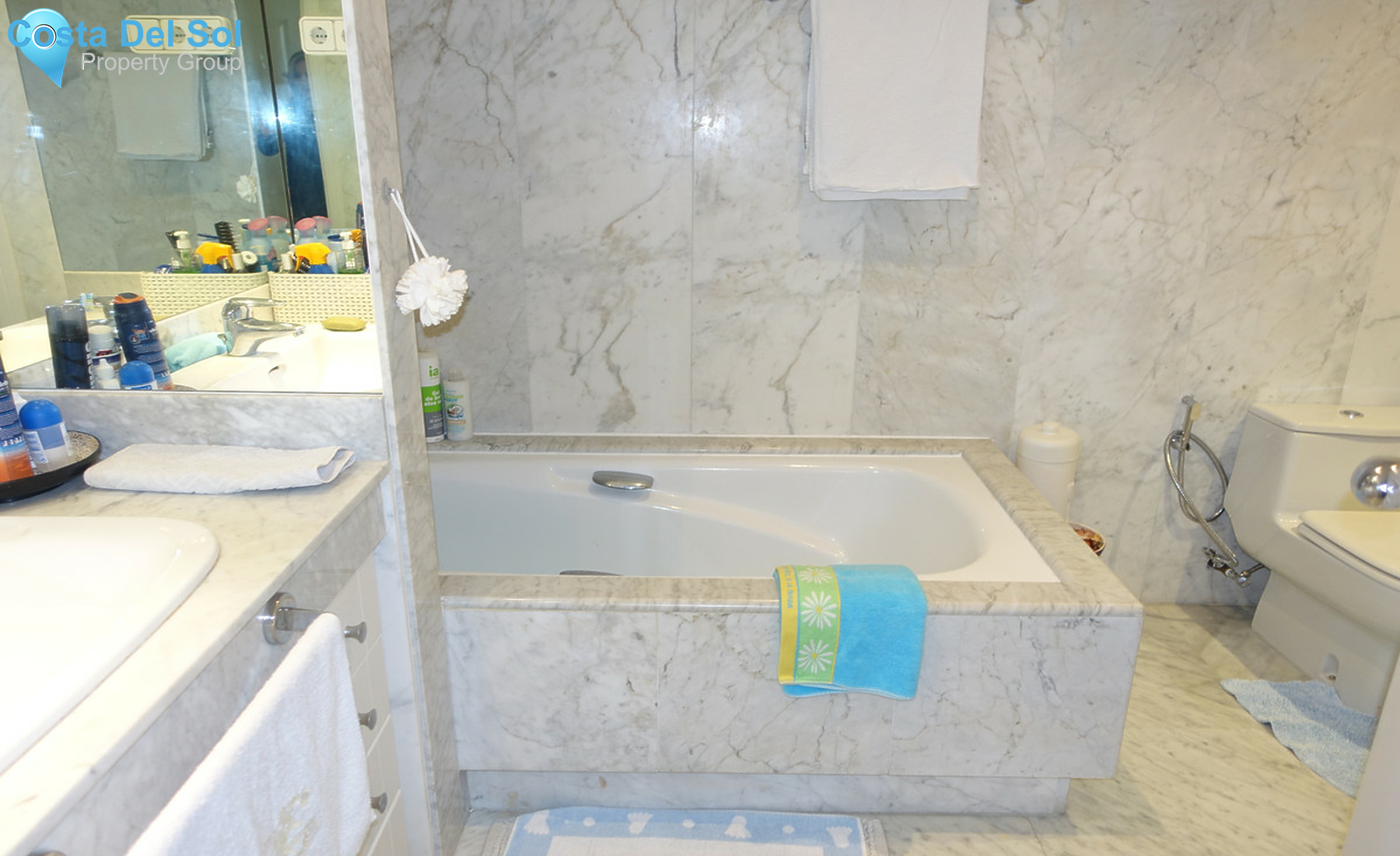 Middle Floor Apartment in Puerto Banús-1372940