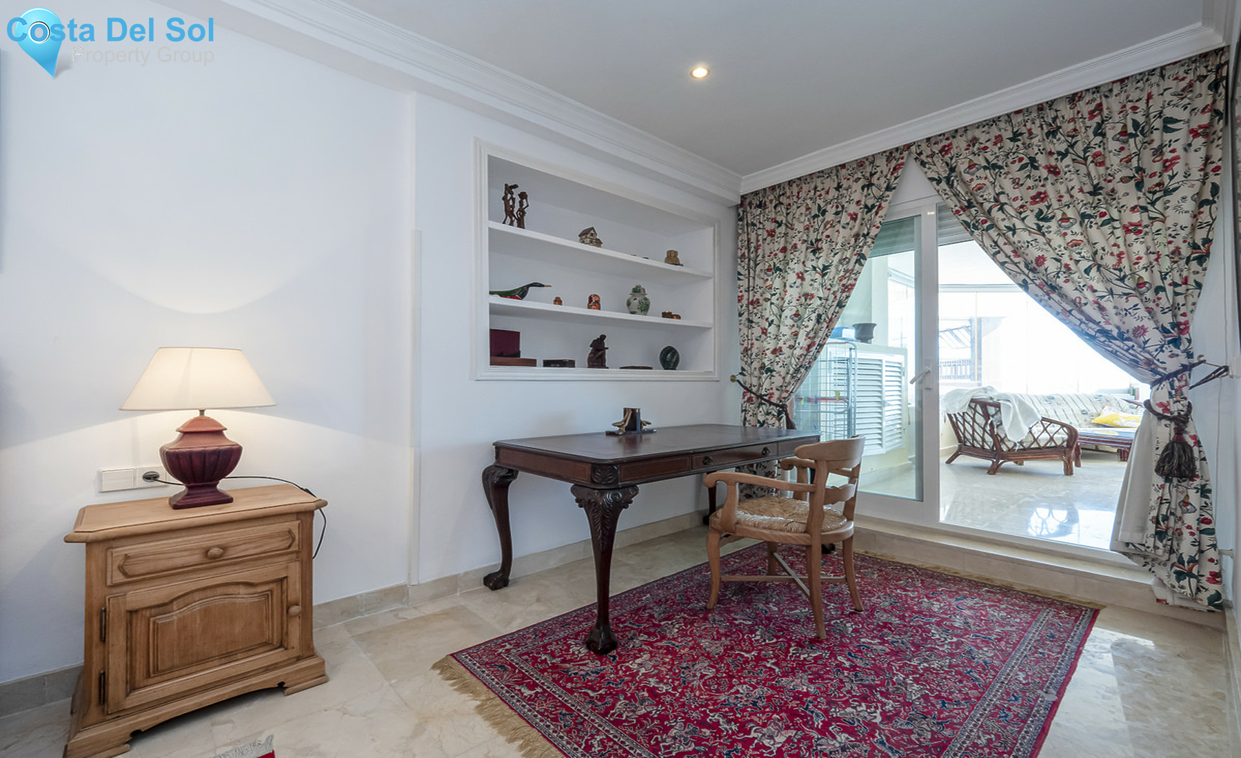 Middle Floor Apartment in Puerto Banús-1375550