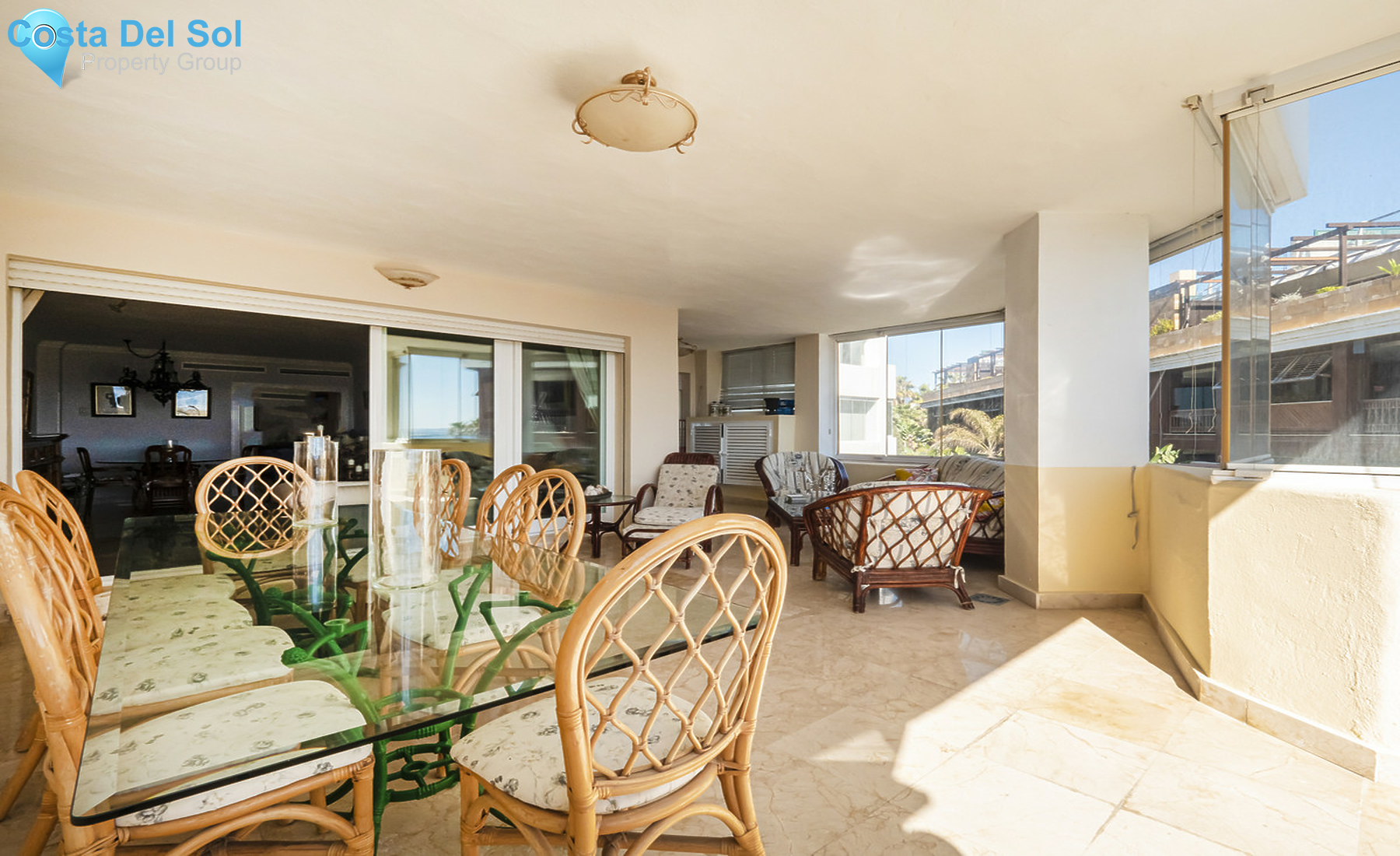 Middle Floor Apartment in Puerto Banús-1375540