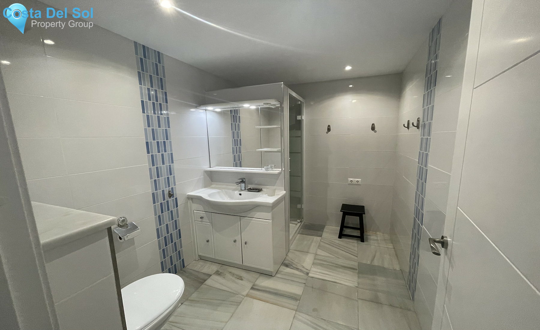 Middle Floor Apartment in Puerto Banús-1383127